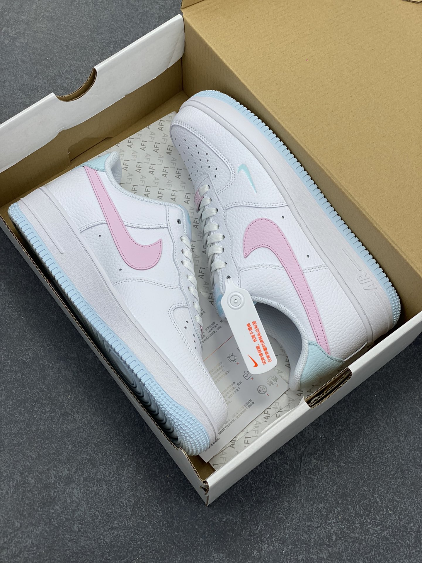 图片[9]-Nike Air Force 1 07 low空军一号板鞋 白粉 原楦头原纸板 打造纯正空军版型#专注外贸渠道 全掌内置蜂窝气垫 #原盒配件 原厂中底钢印、拉帮完美 货号：IH0640-161 尺码：35.5 36 36.5 37.5 38 38.5 39 40-选品中心