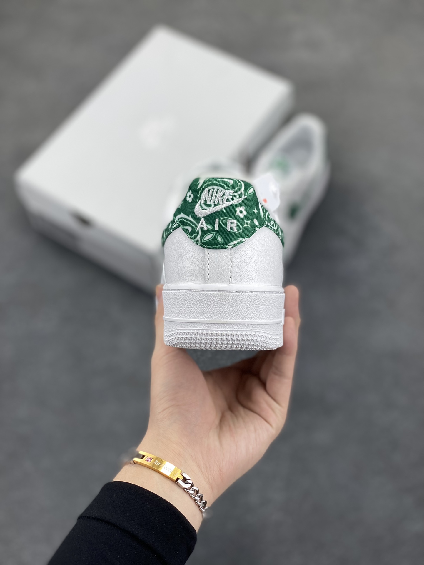 图片[4]-福利特价 Nike Air Force 1 Low 白绿腰果花 空军一号低帮运动休闲板鞋 原楦头原纸板 打造纯正空军版型#专注外贸渠道 全掌内置蜂窝气垫 #原盒配件 原厂中底钢印、拉帮完美 货号：DH4406-102 尺码：36 36.5 37.5 38 38.5 39 40 40.5 41 42 42.5 43 44 44.5 45-选品中心