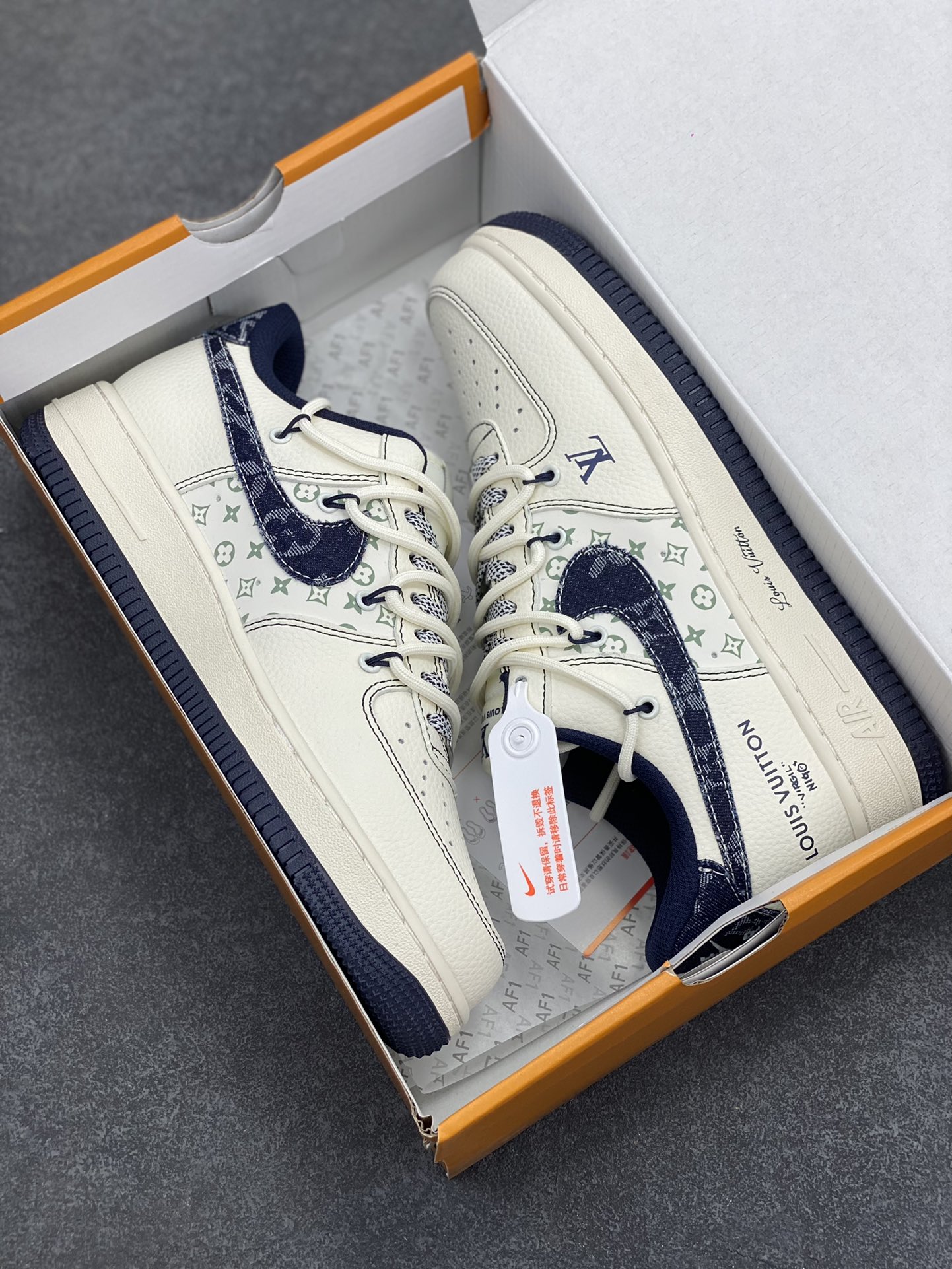 图片[9]-NIke Air Force 1 \’07 Low “LV联名——黑牛仔勾抽绳”空军一号 低帮 运动鞋 休闲鞋 折边针车 工艺难度大 原楦头原纸板 原装鞋盒 定制五金配件 内置全掌气垫 原厂鞋底 货号：DM6868-060 尺码：36 36.5 37.5 38 38.5 39 40 40.5 41 42 42.5 43 44 44.5 45-选品中心