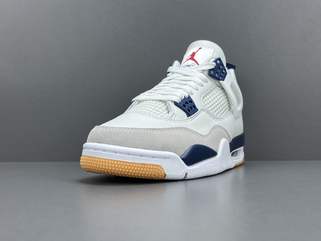  
【纯原版 AJ4】Nike SB x Jordan Air Jordan 4 Navy 织物人造革 