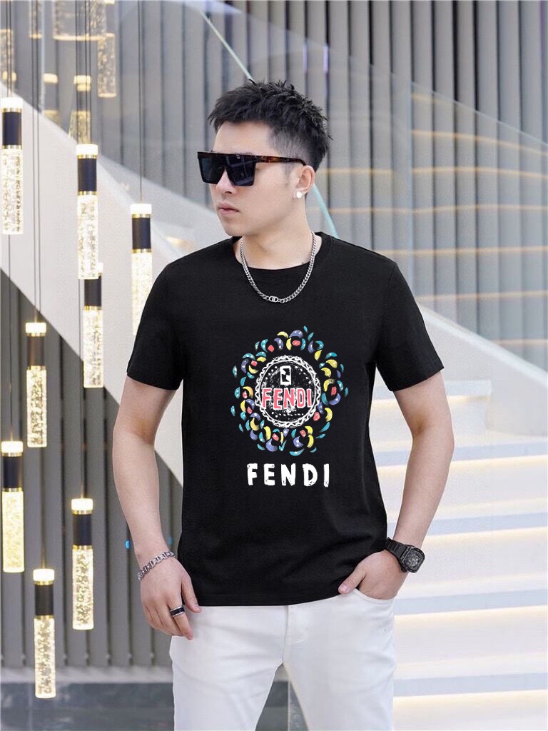 Fendi 品牌【FENDI 芬迪】(胖子福音) 男士休闲短袖T恤 2025春夏新品