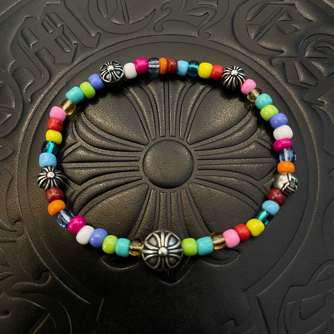 NO:109753,At first glance, the series of chromehearts glass five silver beads bracelets Croxin glass five silver beads bracelets are colorful, like a rainbow and very distinctive. Suitable for stacking, fine jewelry, chrome hearts, chrome hearts19860909一眼心动系列 chromehearts琉璃五银珠手串克罗心琉璃五银珠手串 色彩斑斓,像一条彩虹非常有特色 适合叠戴,饰品精品,chrome hearts,chrome hearts,Jewelry