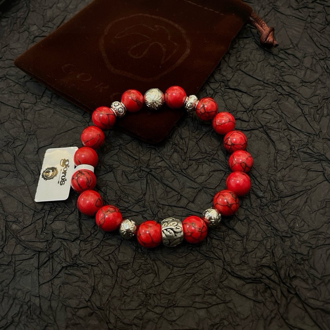 NO:109771,Comment [New Products on Shelves] Goro Takahashi Goro Red Pineapple Bracelet, Top Version, Accepted Exclusive Shot, Mainly Focused on the High-end Market, Absolutely Different from the Ordinary Version!  The details of the picture product are consistent with ZP!  Original production process, precision quality, purely handmade, authentic model opening, fashion essentials, both men and women can wear, same couple style, rock punk silver style, retro elements, trendy and versatile, same style on the official website, fine jewelry, bracelet19860909批【新品上架】Goro’s高桥吾郎红松石手串手链,顶级版本 认准独家拍摄 主攻高端市场 绝对区别普通版本！图片产品细节与ZP一致！原版制作工艺 精工品质 纯手工打造 ～正品开模潮流时尚必备 男女均可佩戴 情侣款同款 摇滚朋克泰银风格 复古元素 潮流百搭 官网同款,饰品精品,bracelet,Jewelry