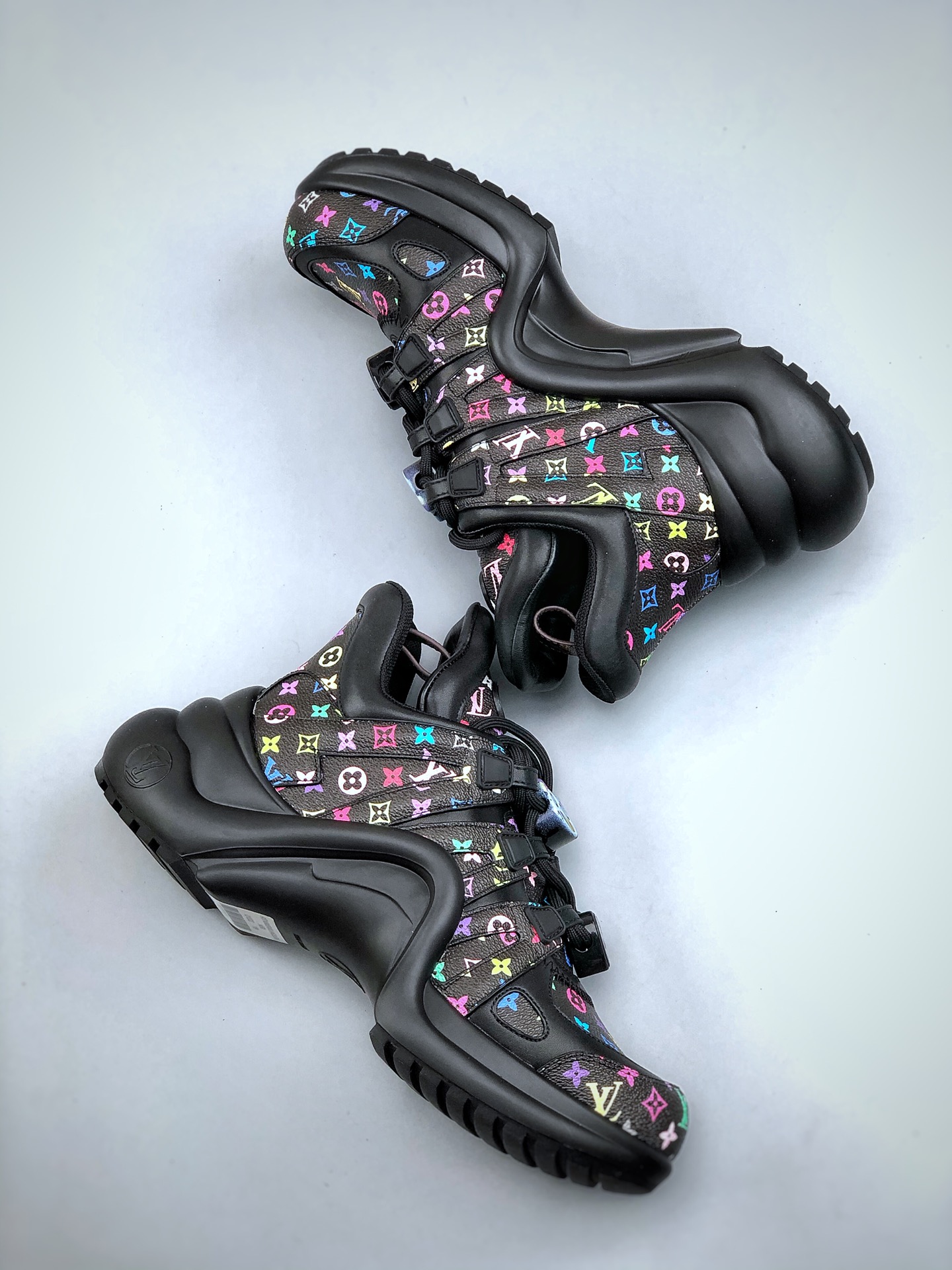 480  路易威登Louis Vuitton Archlight Sneakers LV真皮拼色减震网面运动弓型舞蹈复古老爹运动鞋