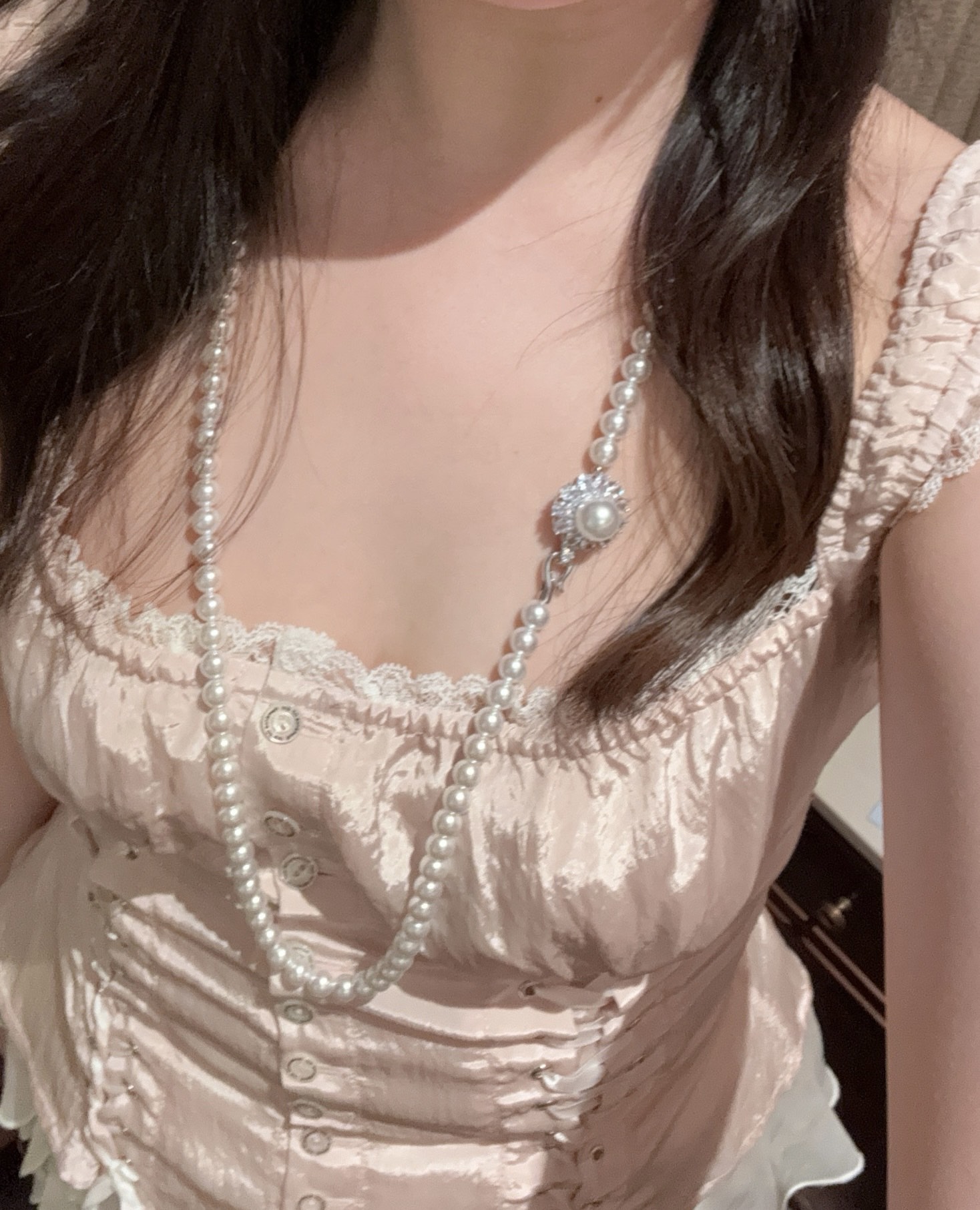 NO:634901,A must-have pearl necklace for women of all ages. Recommended gifts for personal use, necklace, and high-end Cartier jewelry.19860909无论哪个年纪阶段的女性都必备的珍珠项链 送礼自留推荐,,necklace,卡迪亚高端饰品,Jewelry