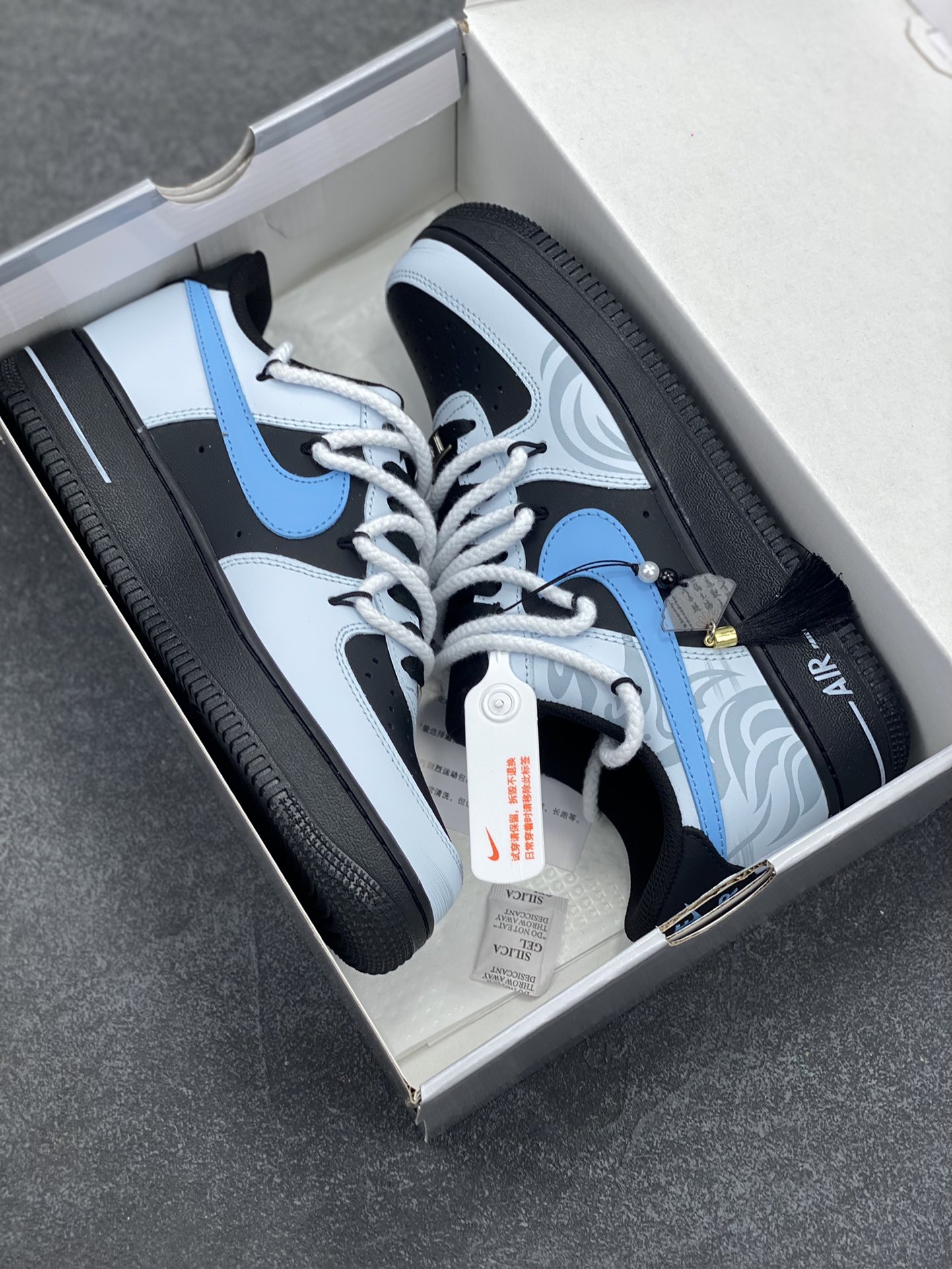 图片[9]-蛇年限定  Nike Air Force 1 Low’07 蛇影 空军一号绑带低帮休闲板鞋 定制皮料 定制鞋盒 配件齐全 原楦原纸板 纯正空军版型 内置全掌气垫 货号：ZH0316-065 尺码：36 36.5 37.5 38 38.5 39 40 40.5 41 42 42.5 43 44 44.5 45-选品中心