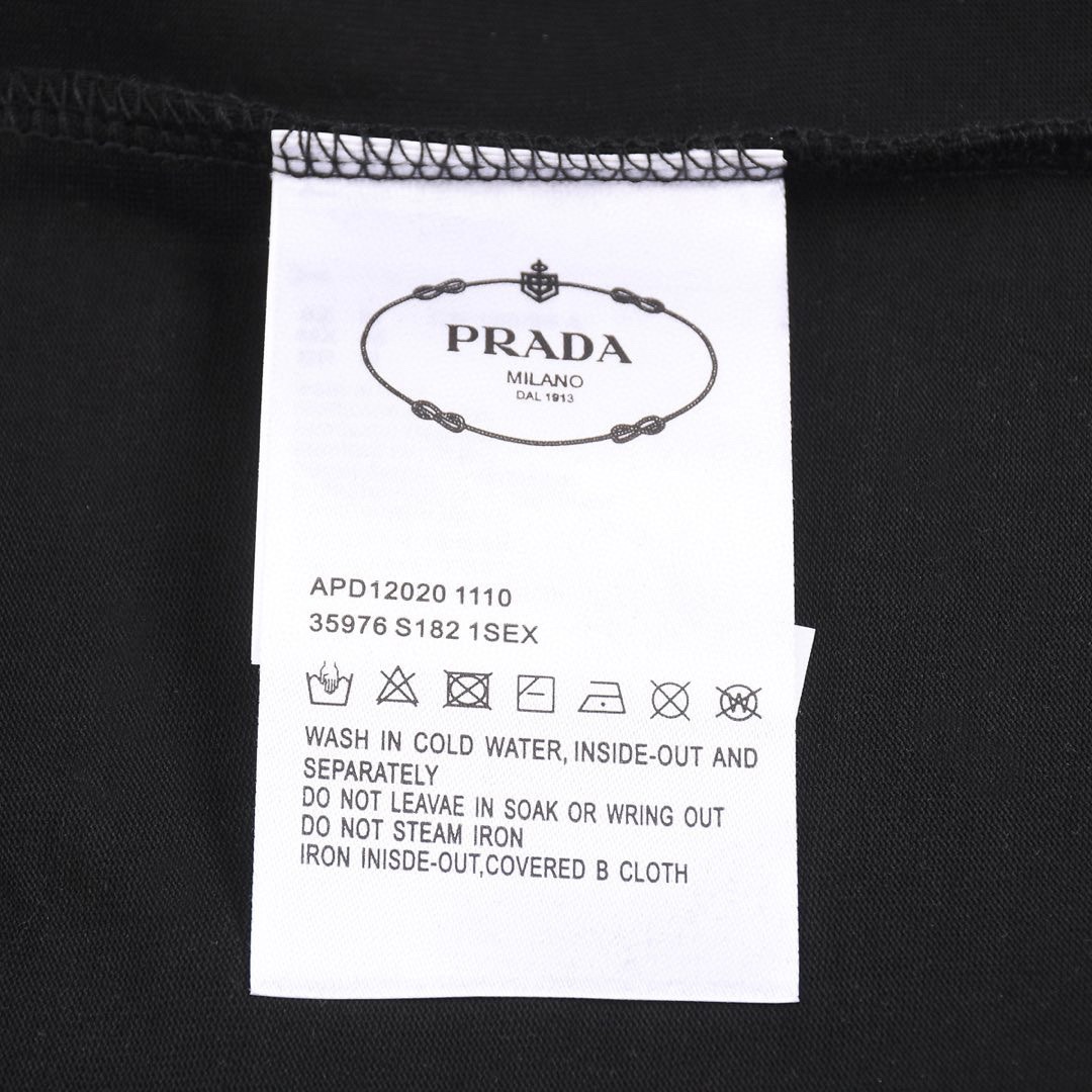普拉达/Prada 夏季新款 经典三角标尼龙口袋圆领短袖T恤