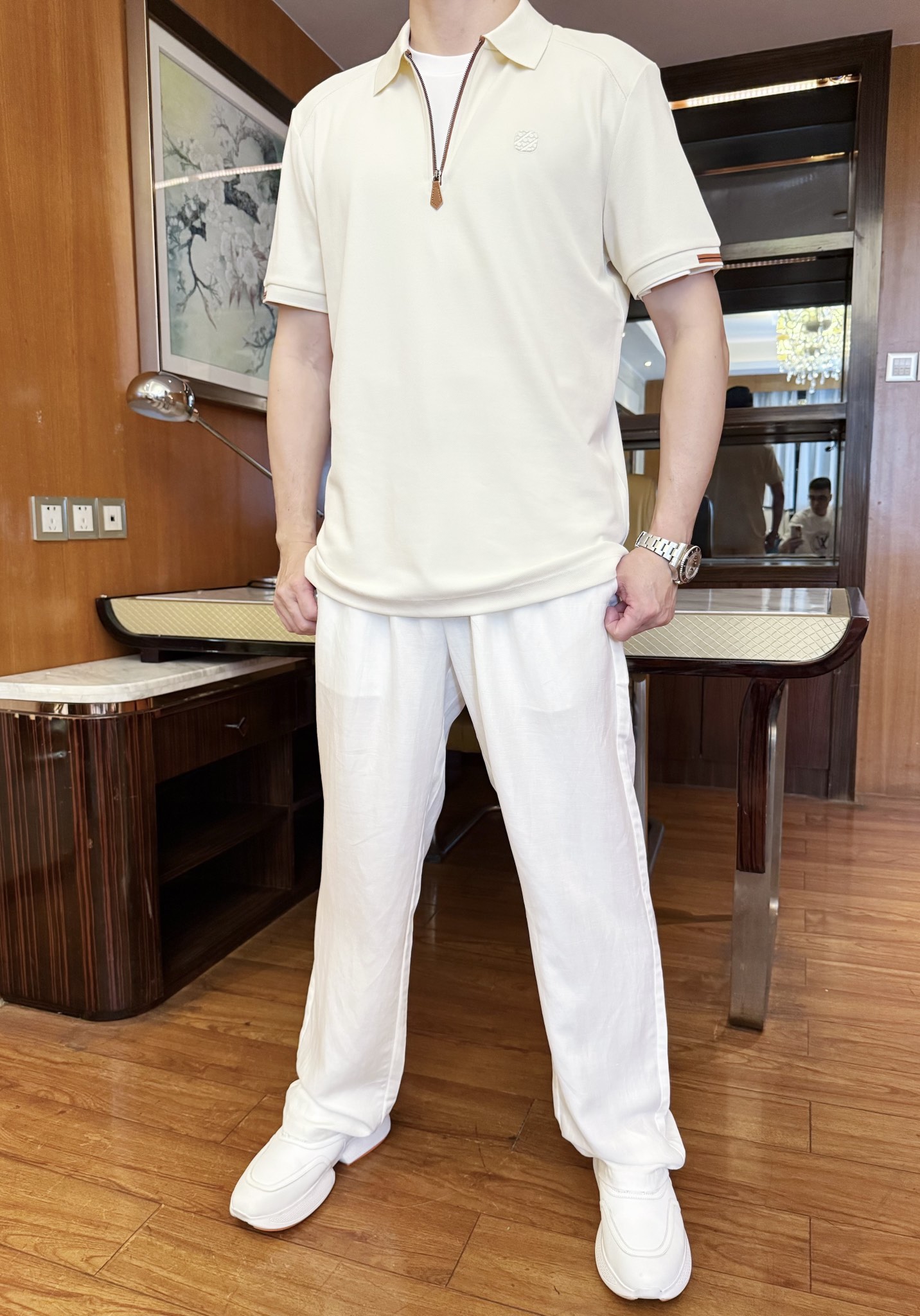 NO:136685,Jenia-2025 counter latest hot-selling Polo, hot-selling items in European and American counters!  Selected Italian imported fine cotton with the latest contrasting striped design, the exquisite Z logo on the chest and customized buttons are elegant and fashionable, and the upper body effect is needless to say. The code number M-3XL (model 173/130 wears M, with Hong Kong Lane Crawford gift box packaging), zegna, alexander wang19860909杰尼亚-2025专柜最新爆款Polo出货 欧美专柜热销单品！精选意大利进口精棉搭配最新的撞色条纹设计,胸前的精致大Z标志和定制纽扣雅致不失时尚 上身效果不用多说.码数M-3XL（模特173/130穿M,配香港连卡佛礼盒包装）,,zegna,alexander wang,Men's clothing