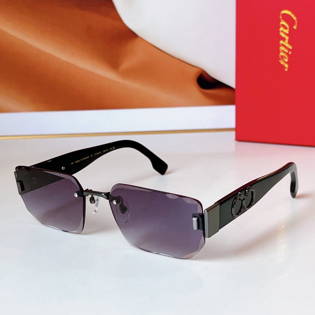  Cartier
MOD：CT0637S
Size：60口19 140
🔝🔝
