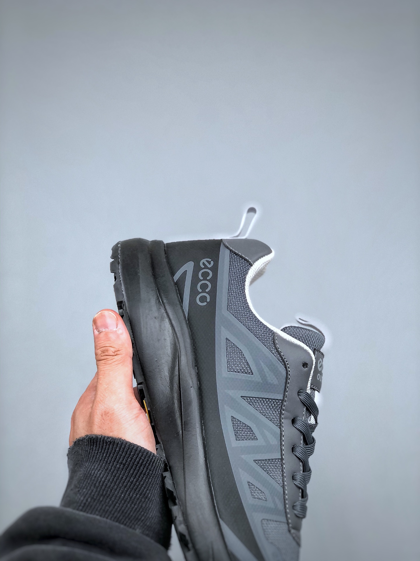 240 ECCO/原盒爱步广东1比1货源 运动款/百搭休闲鞋