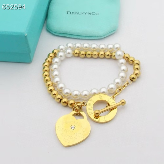 Tiffany & Co. Tiffany & Co 蒂芙尼手链缠绕式珍珠手链双层手链桃心项链 钛钢电镀18k金工艺 简约大方