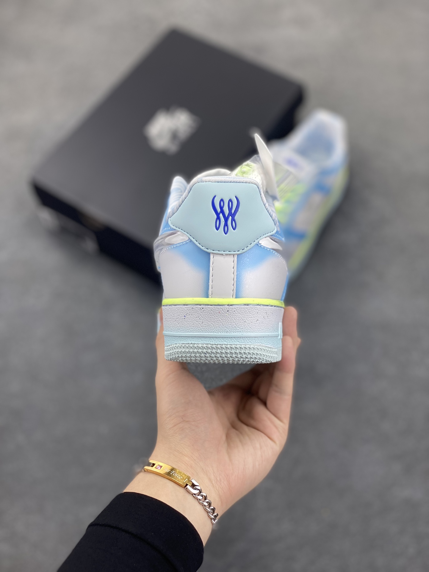 图片[4]-NK Air Force 1 空军一号 果冻蓝 原楦头原纸板 打造纯正空军版型#专注外贸渠道 全掌内置蜂窝气垫 #原盒配件 原厂中底钢印、拉帮完美 货号：HJ4399-400 尺码：36 36.5 37.5 38 38.5 39 40 40.5 41 42 42.5 43 44 44.5 45-选品中心