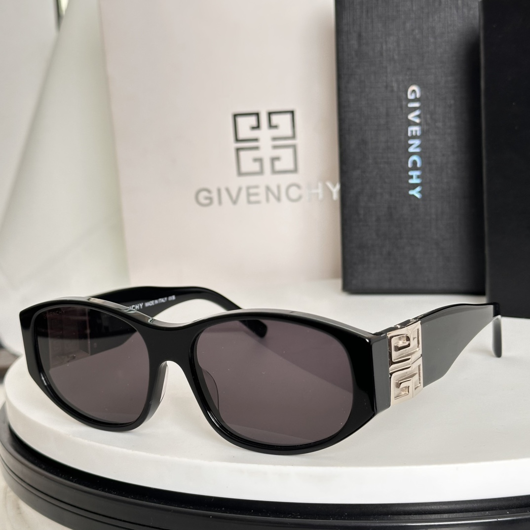  ‼️𝐆𝐈𝐕𝐄𝐍𝐂𝐇𝐘.4G系列
· 一体式鼻托 gv40054I
徽标五金镜腿 logo金属铰链
重工
