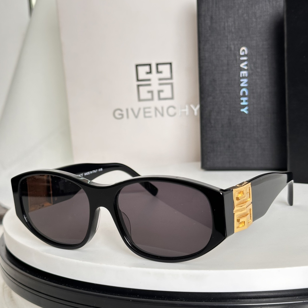  ‼️𝐆𝐈𝐕𝐄𝐍𝐂𝐇𝐘.4G系列
· 一体式鼻托 gv40054I
徽标五金镜腿 logo金属铰链
重工
