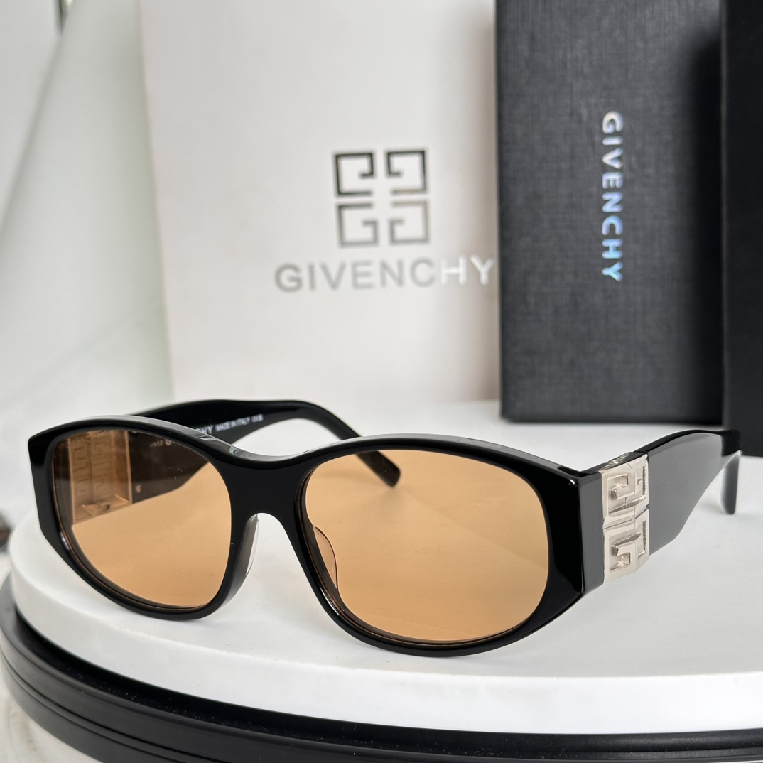  ‼️𝐆𝐈𝐕𝐄𝐍𝐂𝐇𝐘.4G系列
· 一体式鼻托 gv40054I
徽标五金镜腿 logo金属铰链
重工