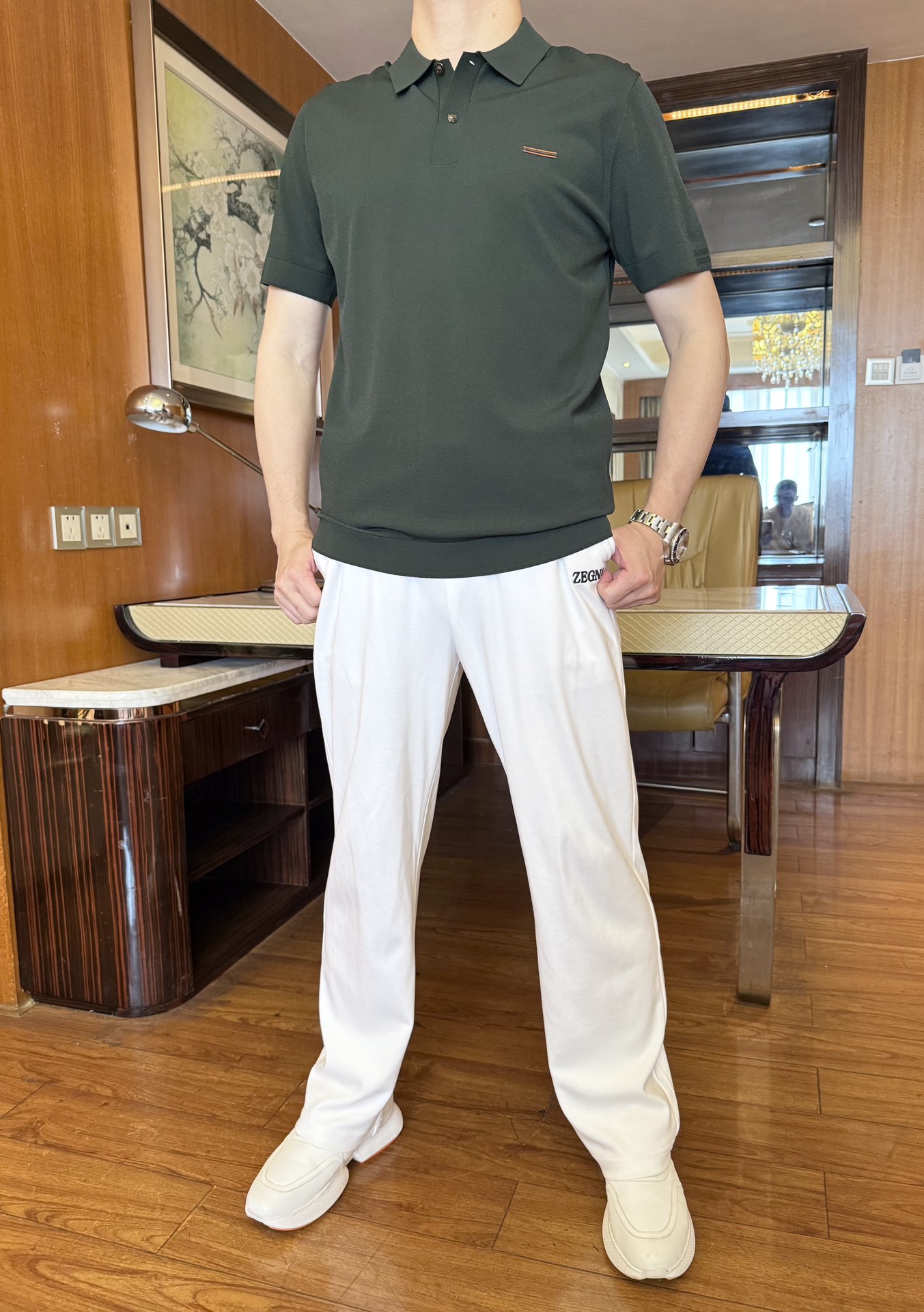 NO:136699,Jenia--2025 counter latest hot Polo is shipped, European and American counters are released simultaneously!  Selected Italian imported recycled fiber fabrics with simple and elegant designs, exquisite brand logos and custom buttons on the chest to highlight the charm, business and leisure boutique. Number 48-56 (with Hong Kong Lane Crawford gift box packaging), zegna, alexander wang19860909杰尼亚--2025专柜最新爆款Polo出货 欧美专柜同步发售！精选意大利进口再生纤维面料搭配简约大方的设计,胸前的精致品牌标志和定制纽扣彰显韵味 商务休闲精品.码数48-56（配香港连卡佛礼盒包装）,,zegna,alexander wang,Men's clothing