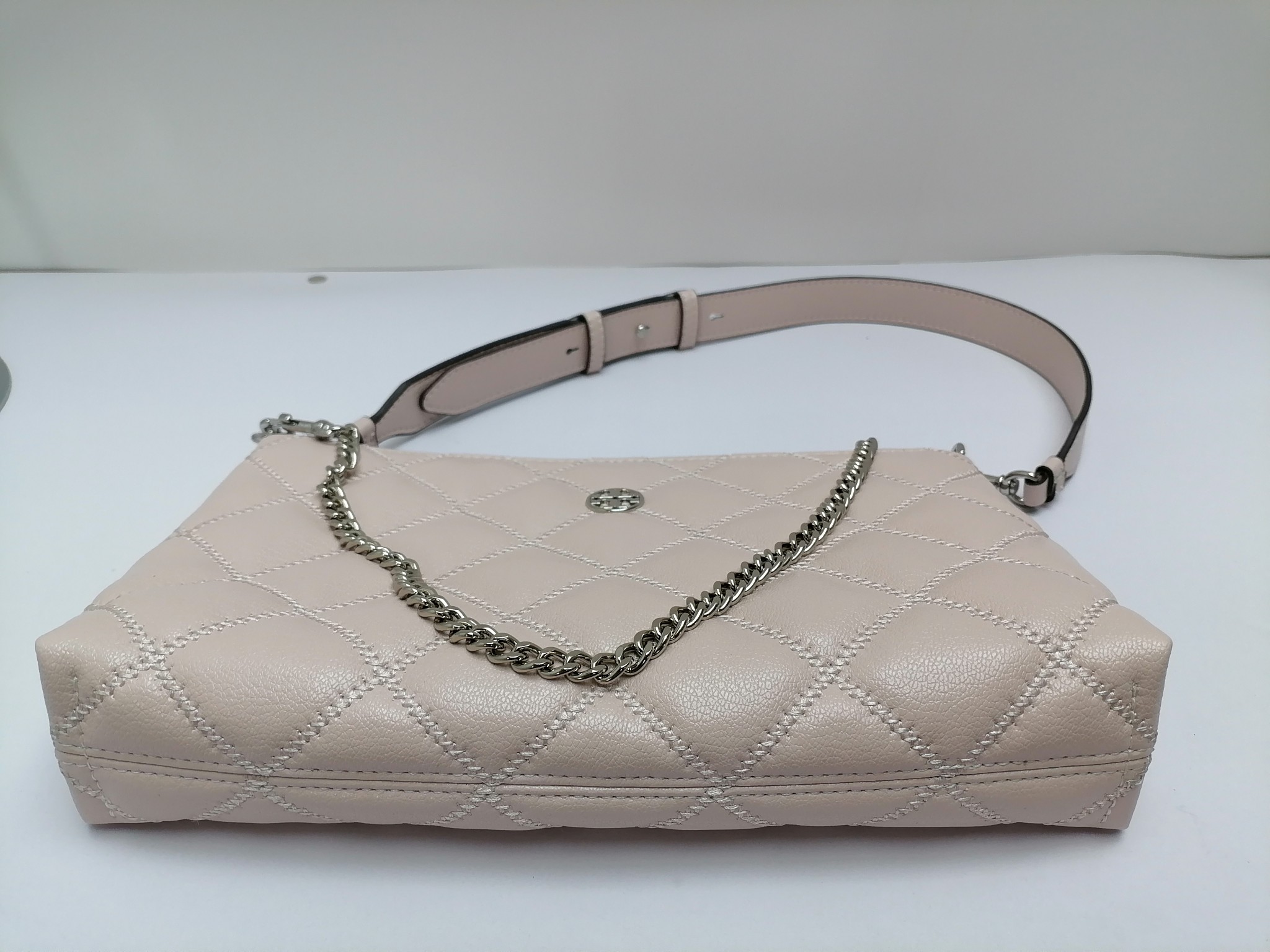 Tory Burch ～651#Tory burch新款斜挎包 有双肩带 配有可调节顶部提柄 可手提单肩斜挎 随心变换背法