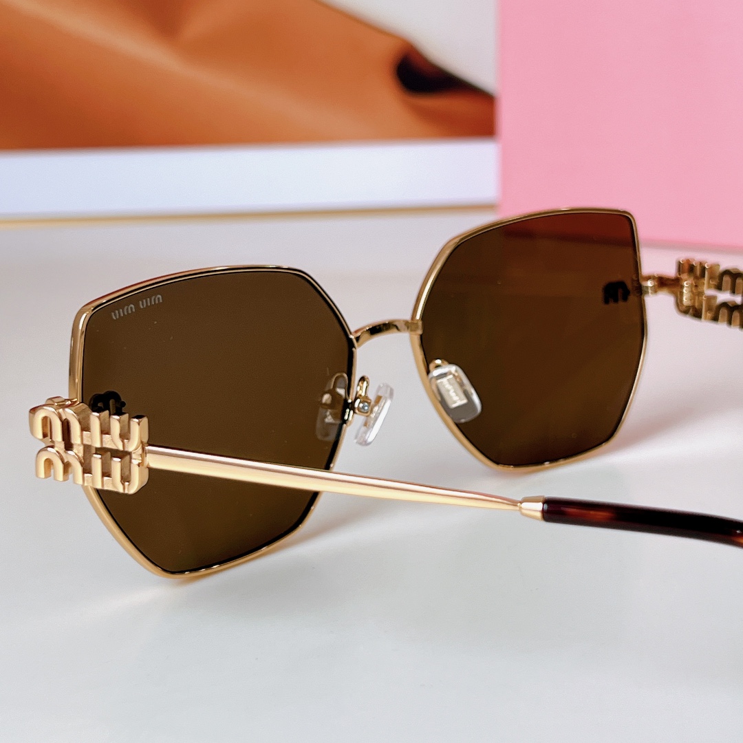  MIU MIU 
MOD：MU57ZS
Size：58口18 145
🔝🔝