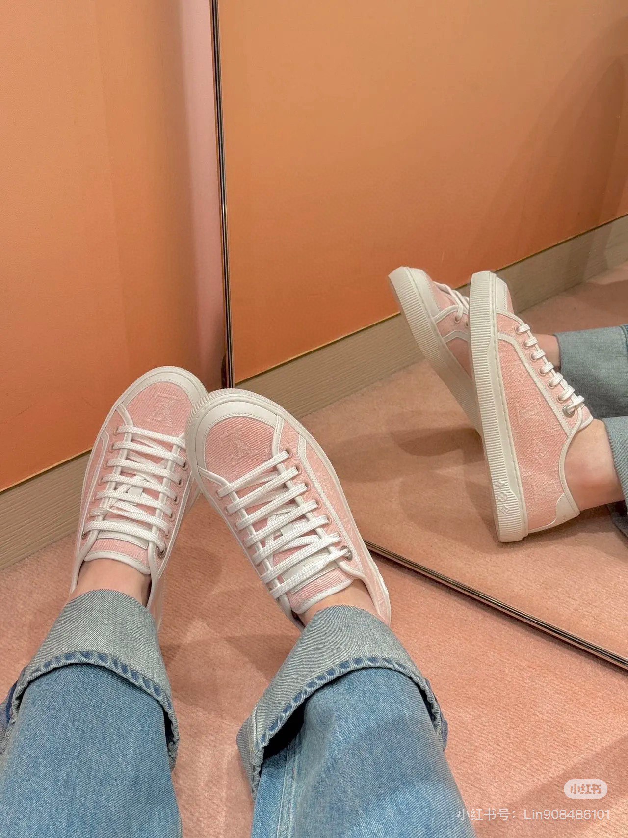 NO:402246,Model foot pictures, casual shoes/sports shoes, sneakers19860909模特上脚图,休闲鞋/运动鞋,sneakers,Women's Shoes