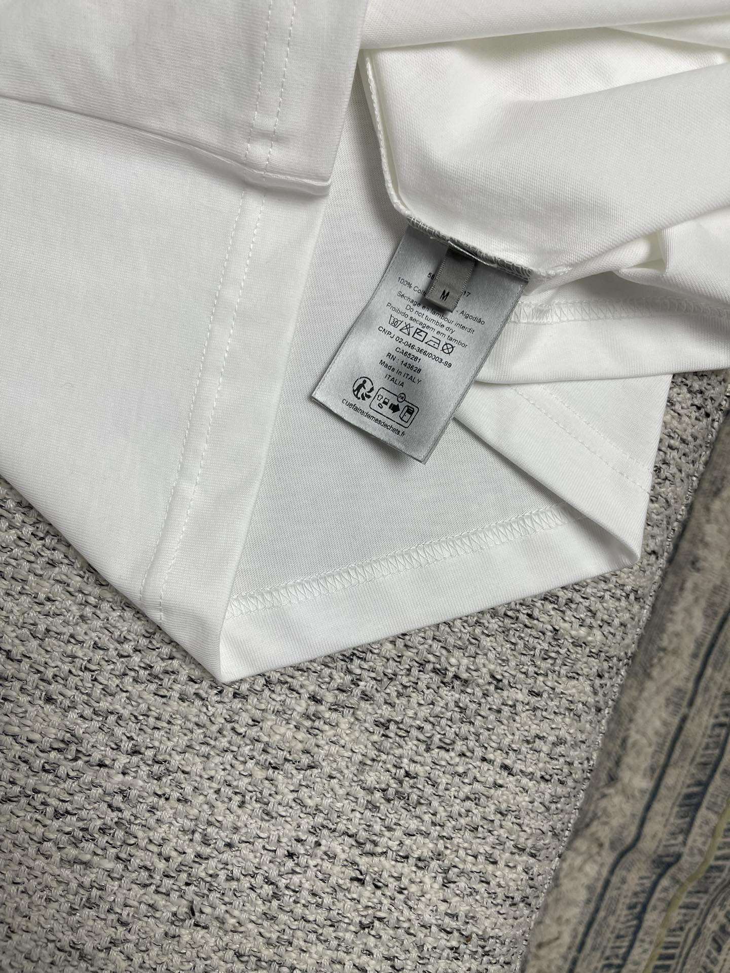Dior CD Diamond White Cotton T-Shirt | Short Sleeve Crew Neck Tee 9 i1744357111 5199 7