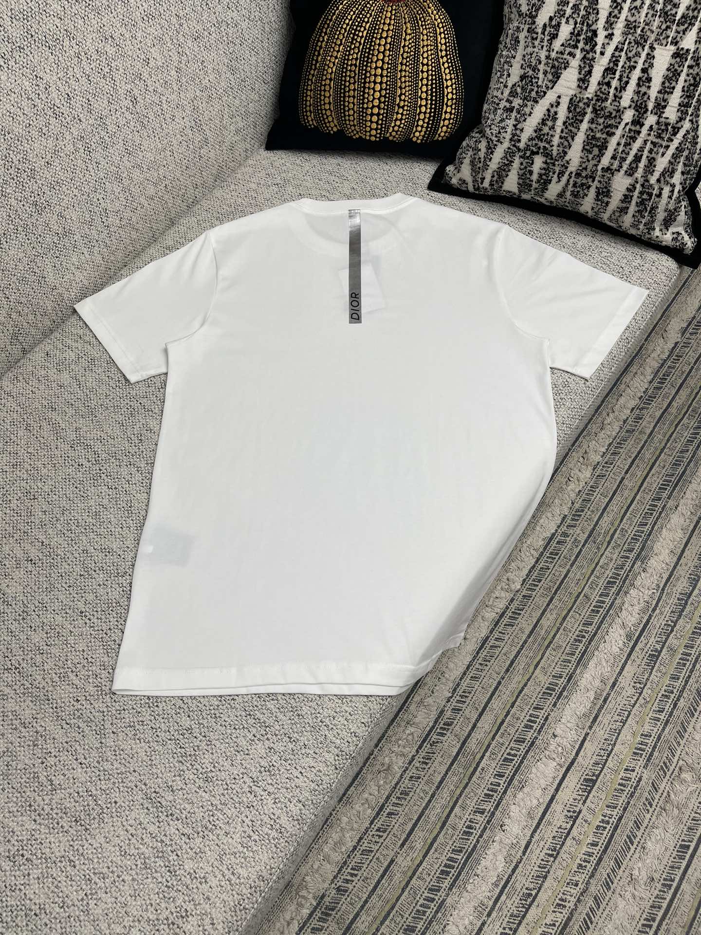 Dior CD Diamond White Cotton T-Shirt | Short Sleeve Crew Neck Tee 3 i1744357111 8661 1