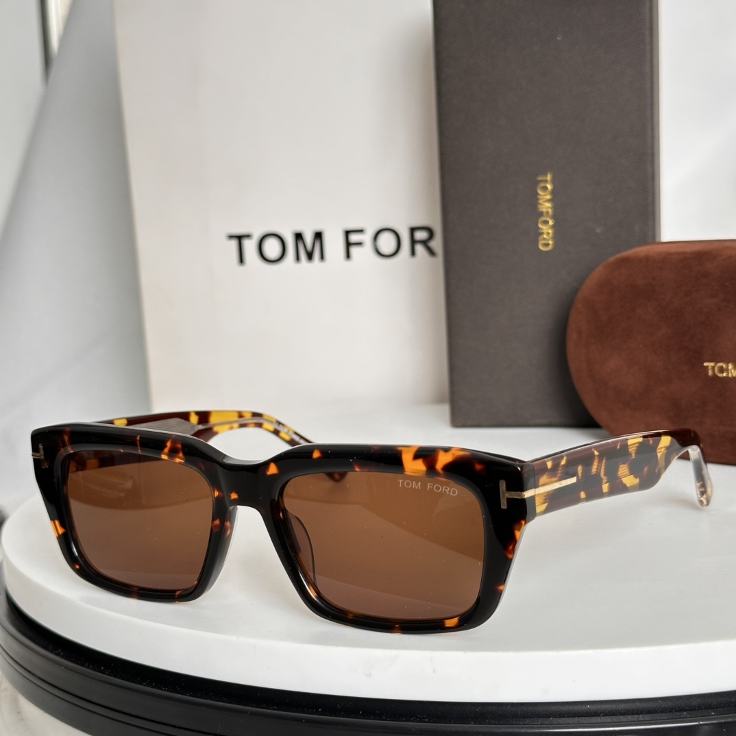  ‼️TOM FOR*官网原版一比一
汤姆福*ModelFT1199潮流时尚界的领军大牌牌，受很多时髦达