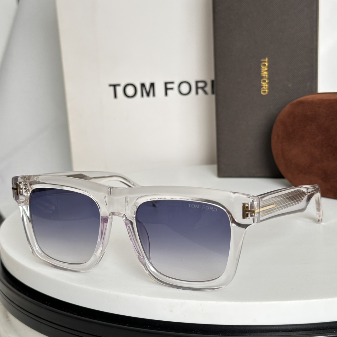  ‼️TOM FOR*新款
官网原版一比一
汤姆福*ModelFT1200潮流时尚界的领军大牌牌，受很多