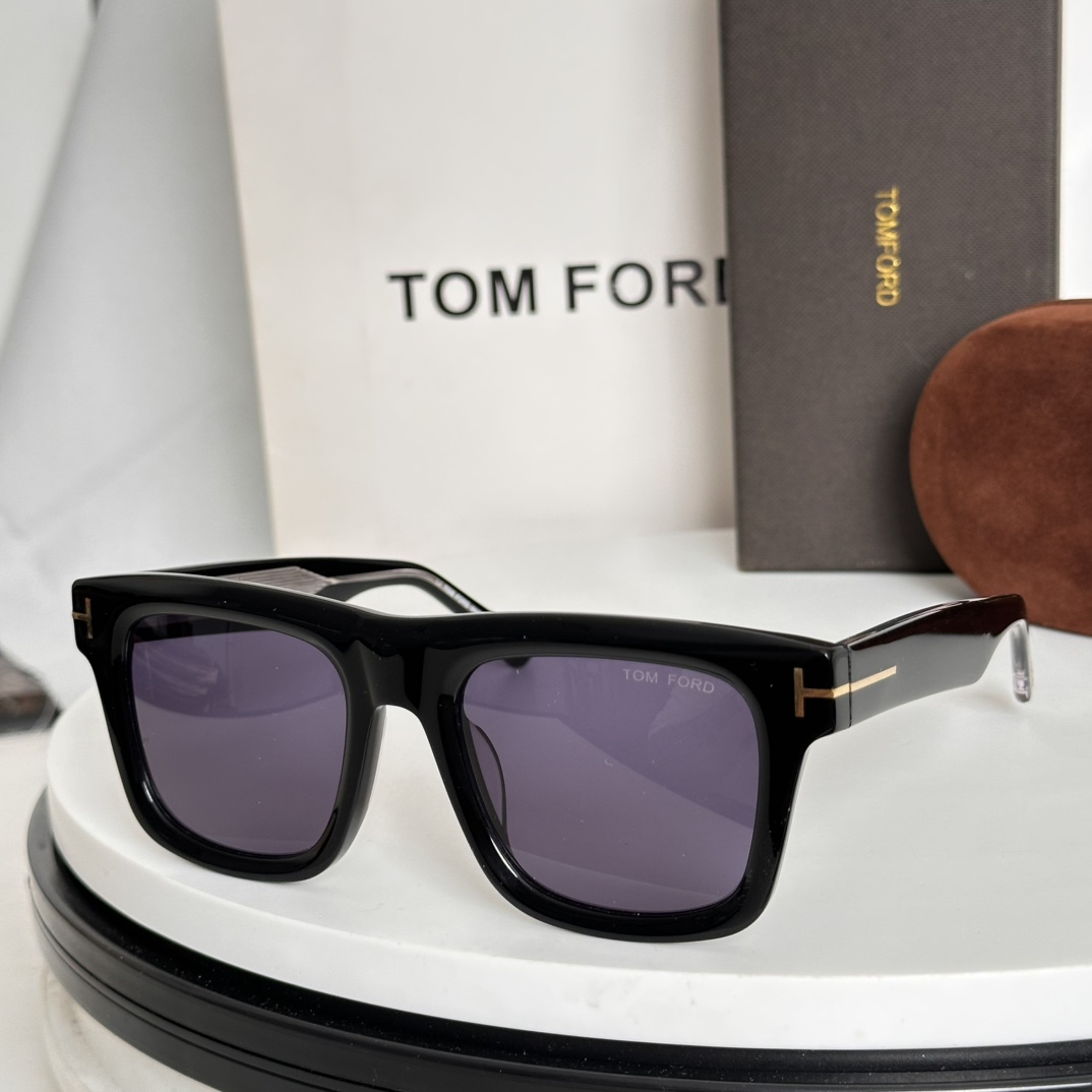  ‼️TOM FOR*新款
官网原版一比一
汤姆福*ModelFT1200潮流时尚界的领军大牌牌，受很多
