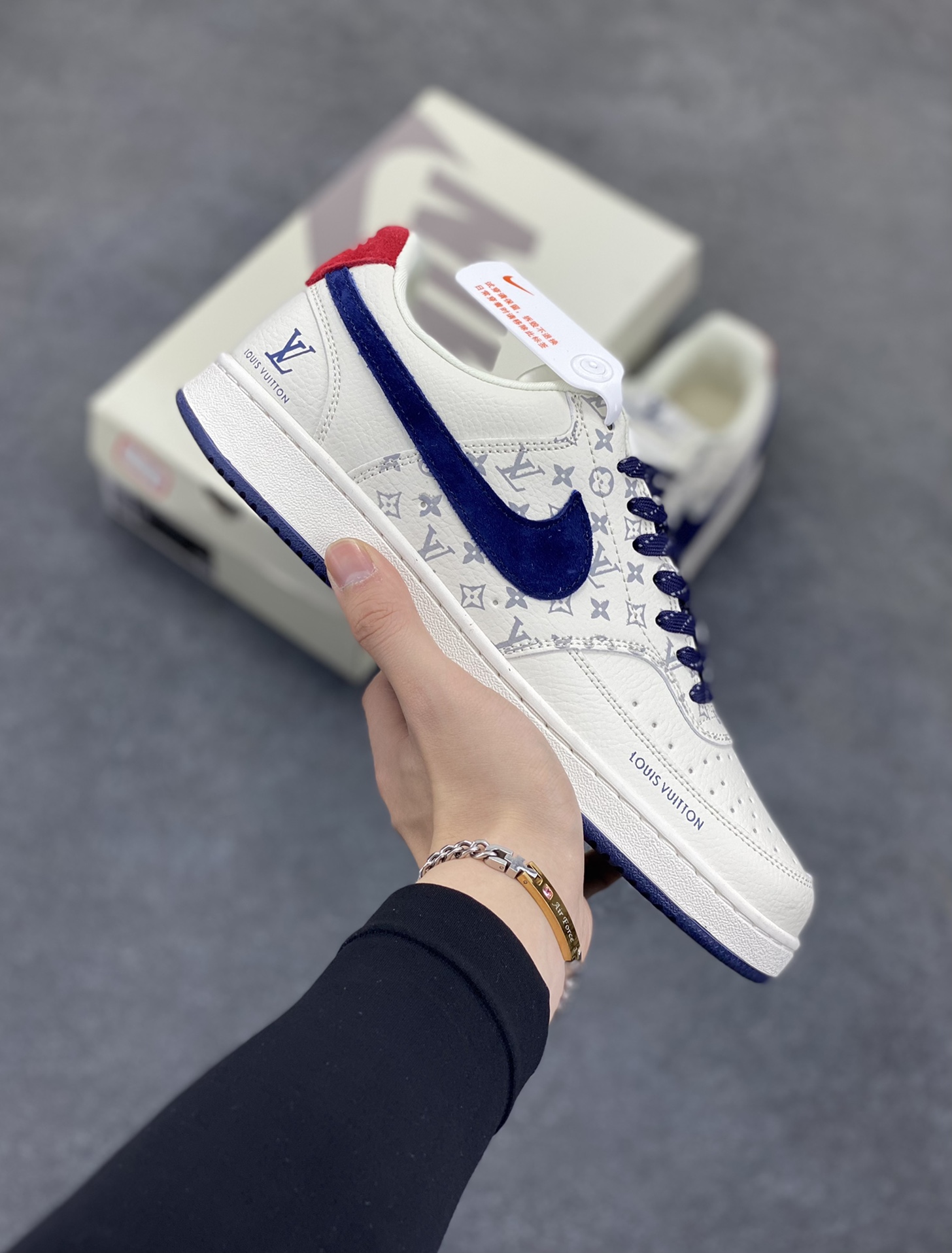 NIKE EBERNON Low prm 小空军低帮百搭透气休闲运动板鞋 独家头层版本 原数据独家私模大底 纯正版型 清洁度完美 货号:FD5188-222 尺码:36 36.5 37.5 38 38.5 39 40 40.5 41 42 42.5 43 44 44.5 45-选品中心