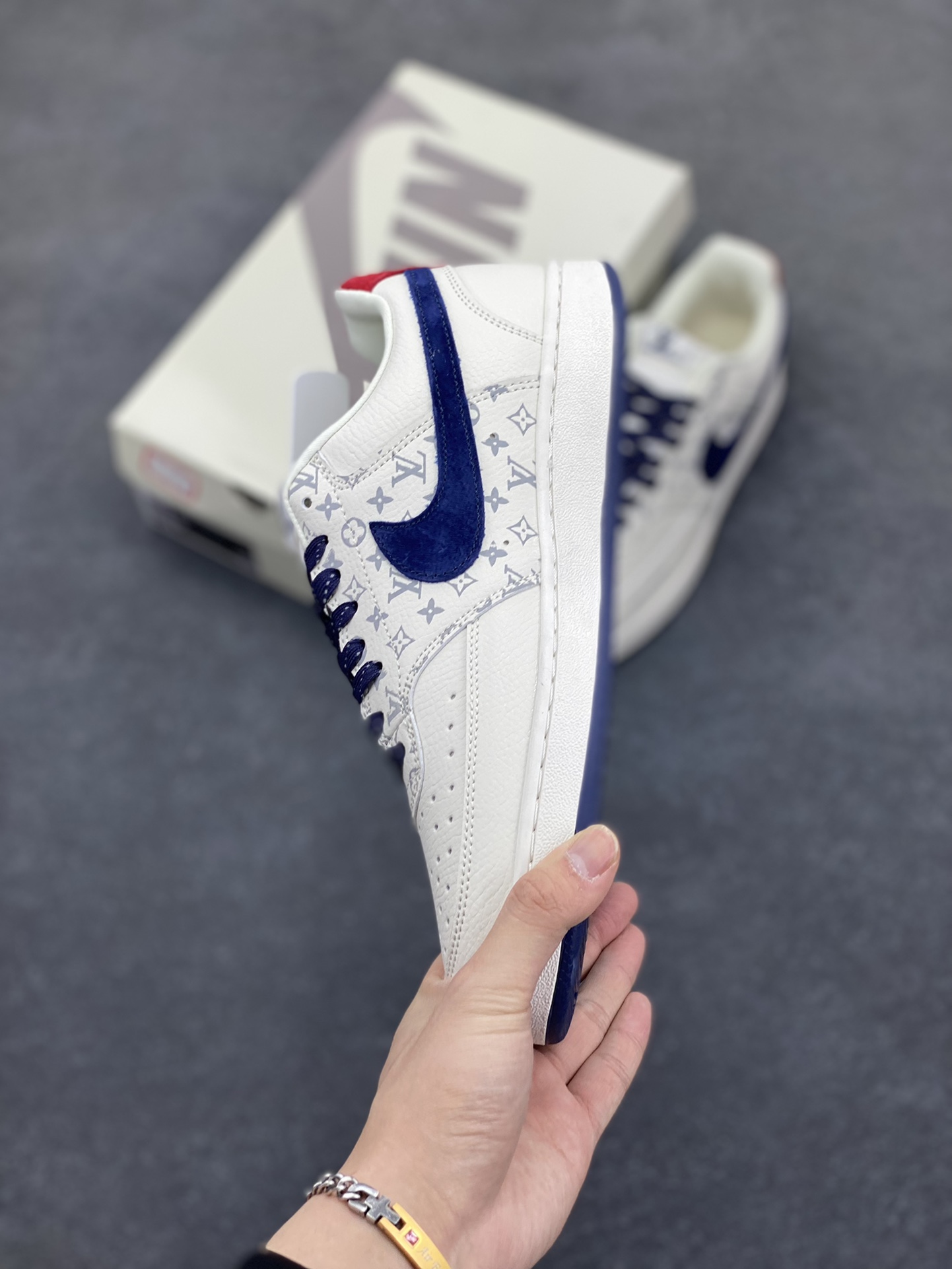 图片[3]-NIKE EBERNON Low prm 小空军低帮百搭透气休闲运动板鞋 独家头层版本 原数据独家私模大底 纯正版型 清洁度完美 货号：FD5188-222 尺码：36 36.5 37.5 38 38.5 39 40 40.5 41 42 42.5 43 44 44.5 45-选品中心