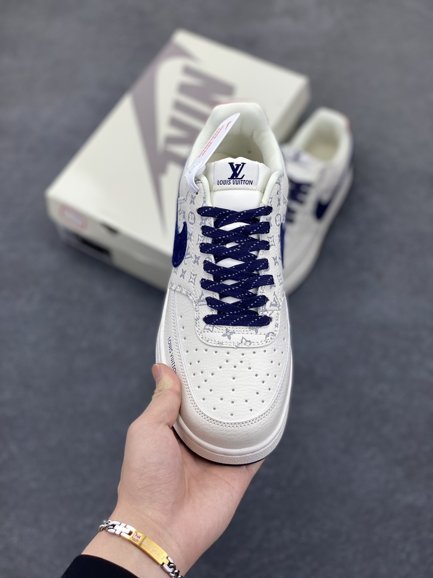 图片[2]-NIKE EBERNON Low prm 小空军低帮百搭透气休闲运动板鞋 独家头层版本 原数据独家私模大底 纯正版型 清洁度完美 货号：FD5188-222 尺码：36 36.5 37.5 38 38.5 39 40 40.5 41 42 42.5 43 44 44.5 45-选品中心