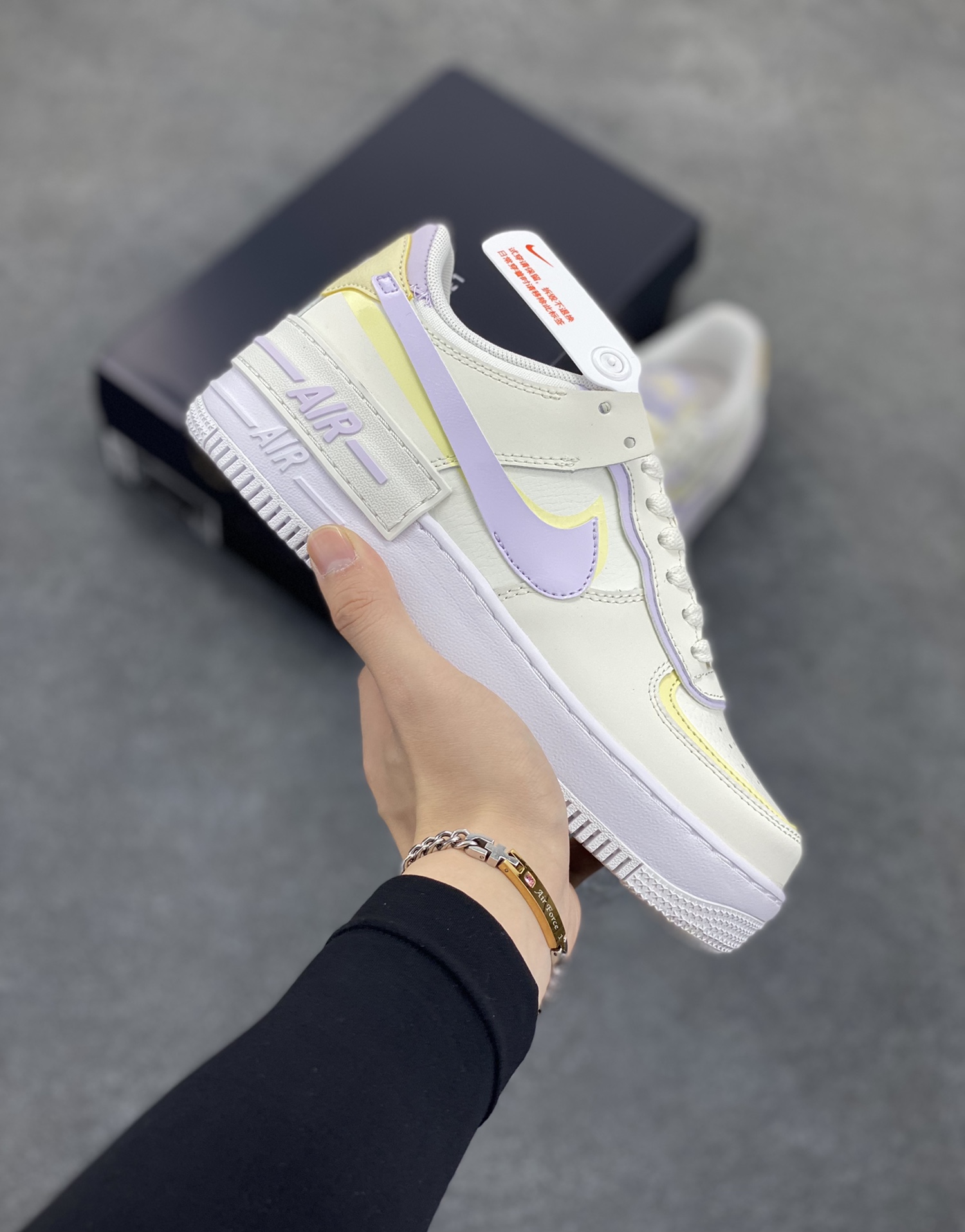 NK Air Force 1 Shadow 轻量增高低帮百搭板鞋\”拼接马卡龙\” 全新少女系解构主义设计双层轻量EVA发泡中底+防滑RB橡胶外圈底鞋底 原楦头原纸板 打造纯正空军版型 专注外贸渠道 全掌内置蜂窝气垫 原盒配件 原厂中底钢印、拉帮完美 货号:DZ1847-113 尺码:35.5 36 36.5 37.5 38 38.5 39 40 40.5 41 42-选品中心
