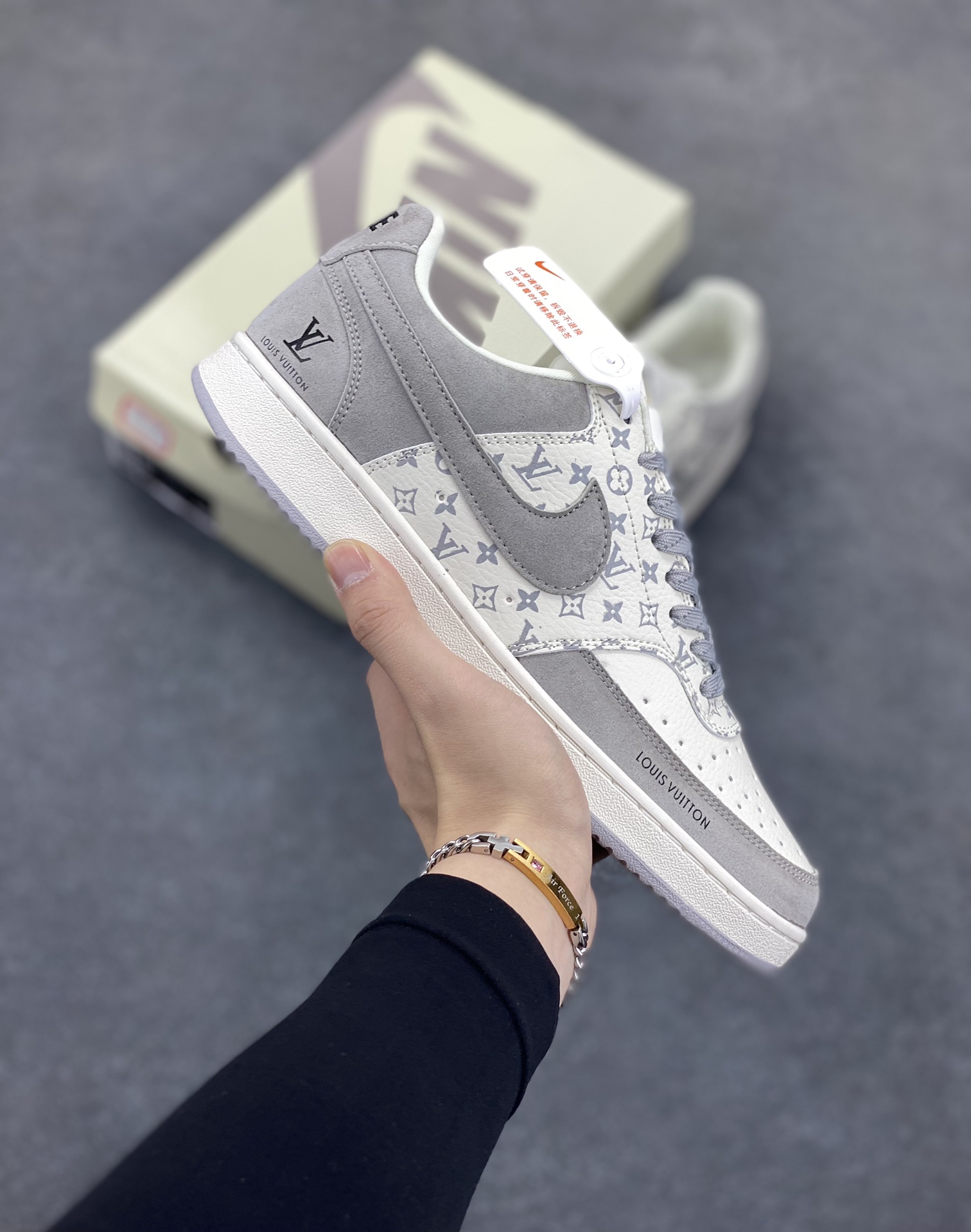 NIKE EBERNON Low prm 小空军低帮百搭透气休闲运动板鞋 独家头层版本 原数据独家私模大底 纯正版型 清洁度完美 货号:FD5188-888 尺码:36 36.5 37.5 38 38.5 39 40 40.5 41 42 42.5 43 44 44.5 45-选品中心