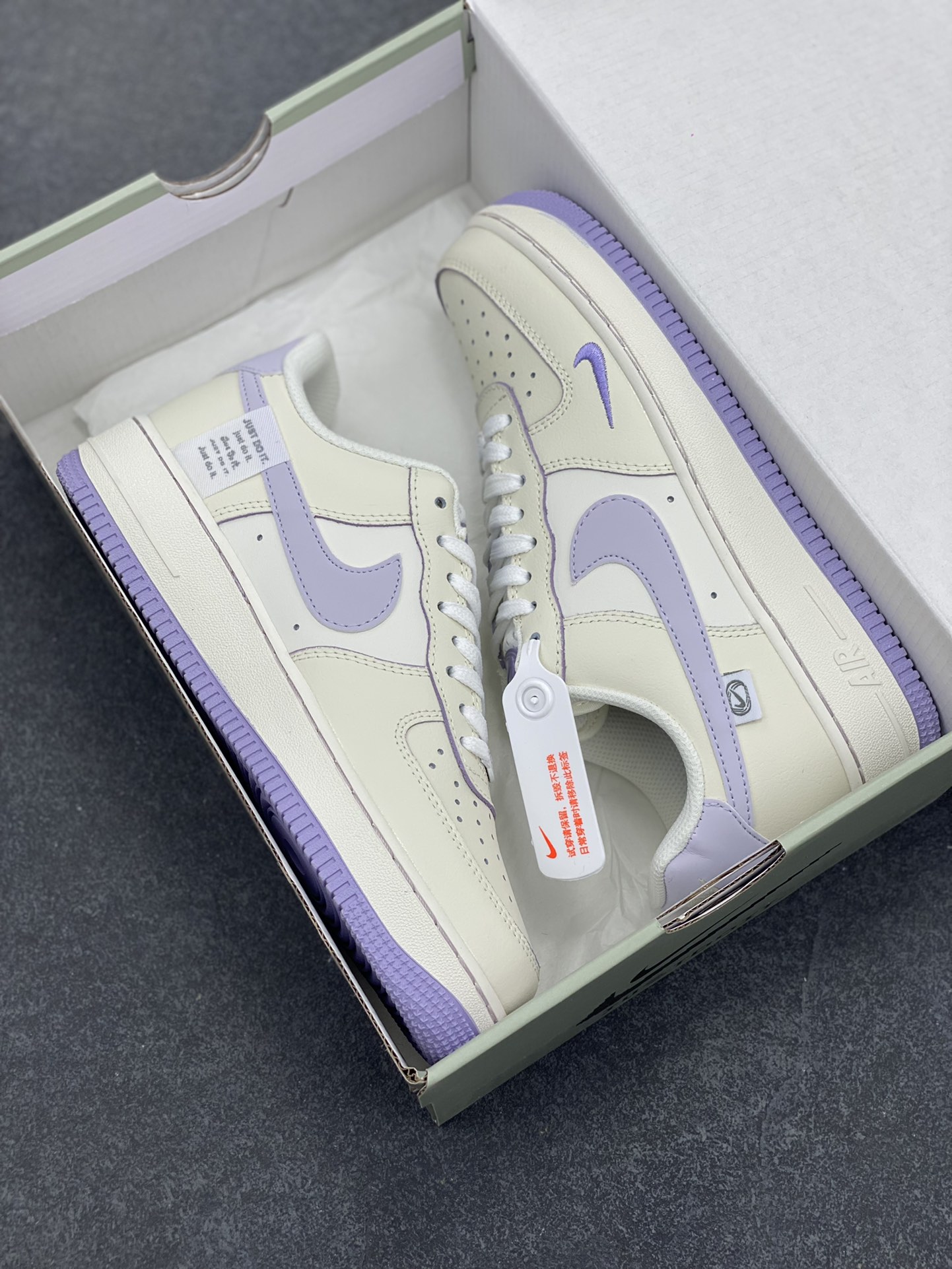 图片[9]-Nike Air Force 1 \’07 Low “Olive green” 小勾空军一号低帮休闲板鞋 “熏草紫” 采用熏草紫Swoosh小标和明线点缀为奶白配色增添点睛细节 鞋底熏草紫底质感十足 辅以 Air 经典缓震科技 支撑你的每个舞步！ 货号：FB1839-312 尺码：36 36.5 37.5 38 38.5 39 40 40.5 41 42 42.5 43 44 44.5 45-选品中心