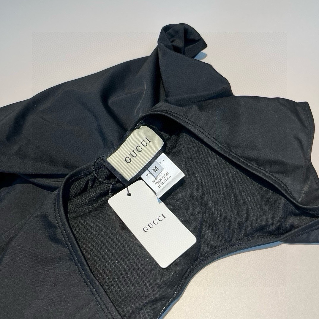 ¥

Gucci古奇新款连体泳衣，比基尼，S M L XL
