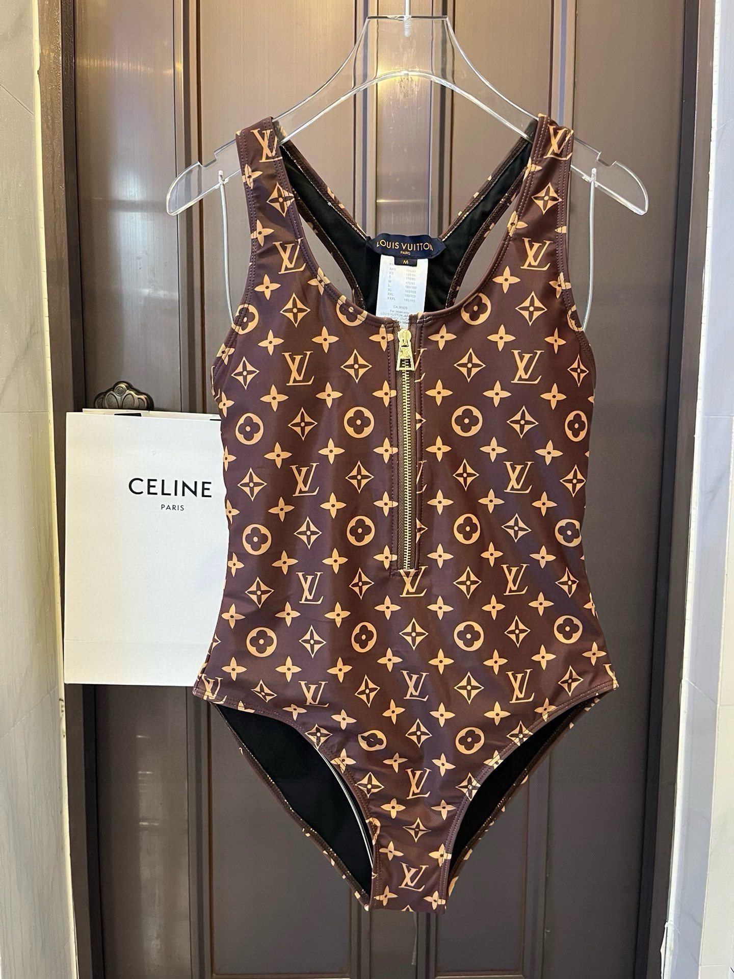 Louis Vuitton Special Grant 184 Swimsuit: Versatile Design for Various Scenarios - 图片 2
