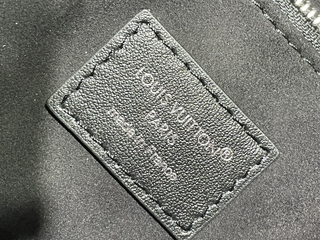 Louis Vuitton Monogram Bold 手袋lv,包 8