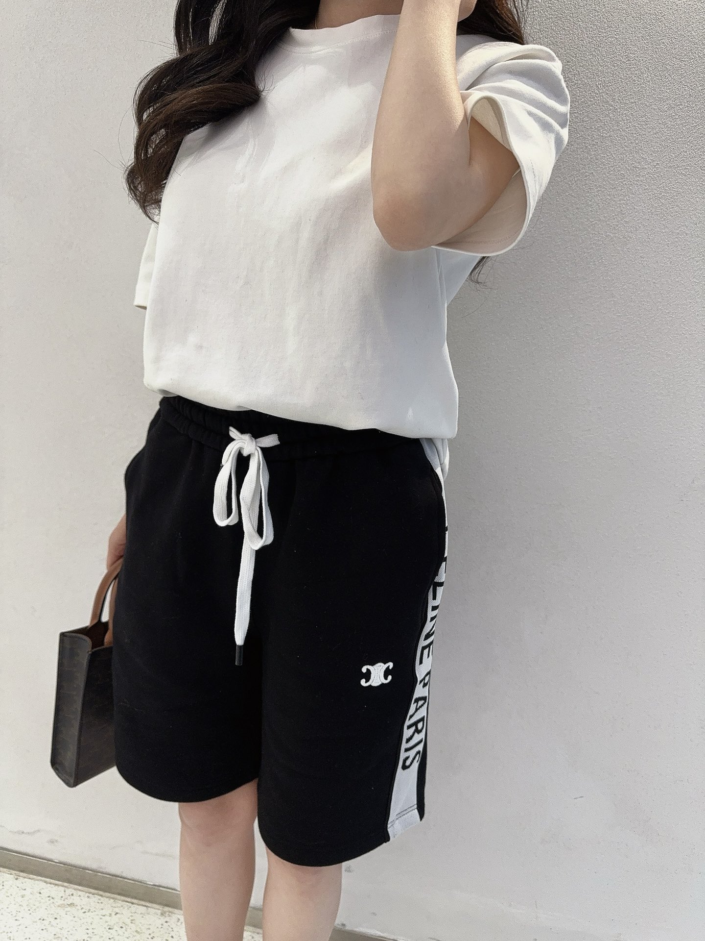 CELIN/赛琳 织带字母刺绣短裤 上身效果#