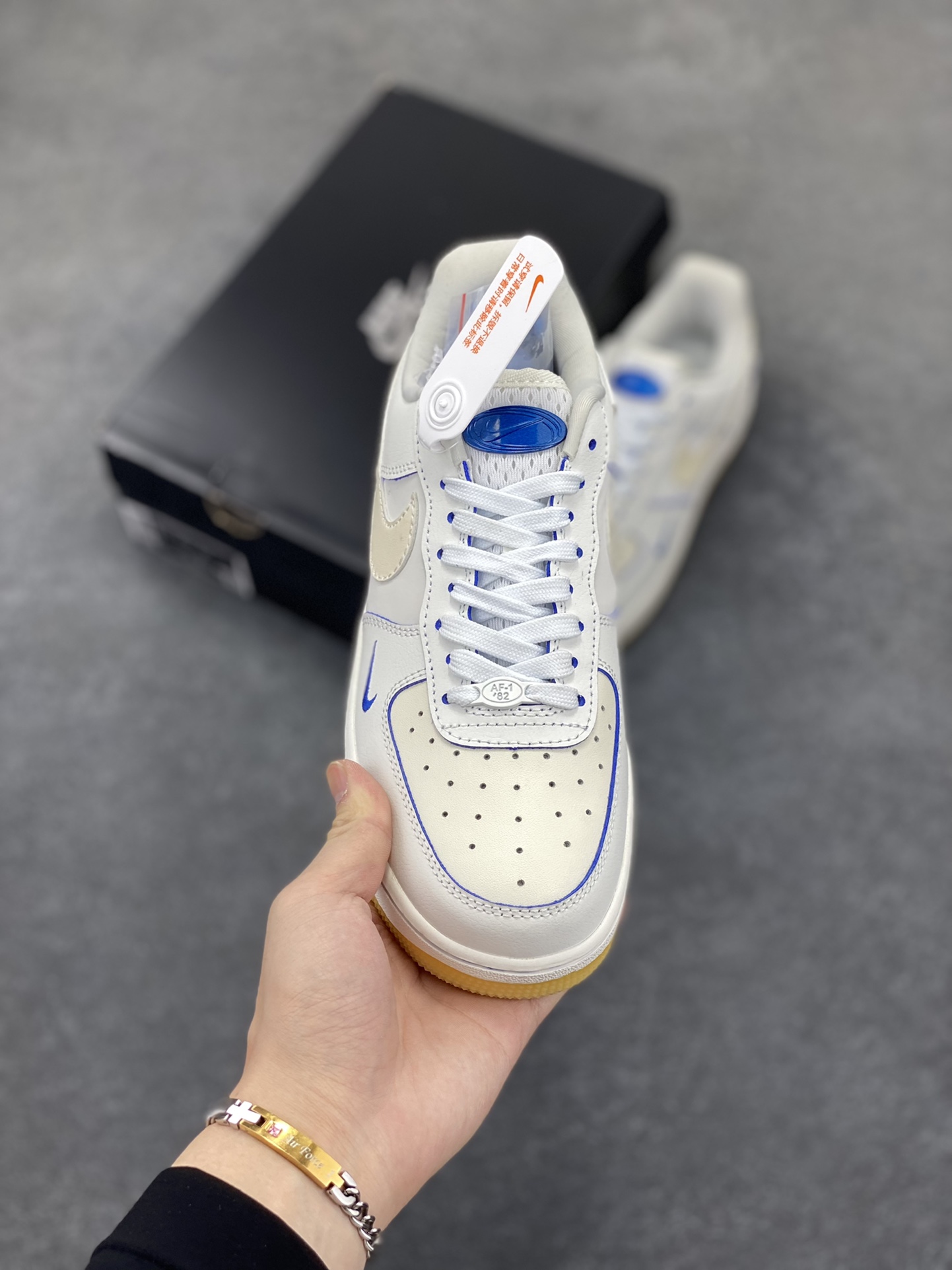 图片[2]-福利特价 Nike Air Force 1 Low 07 布鲁克林群岛白蓝 原楦头原纸板 打造纯正空军版型 专注外贸渠道 全掌内置蜂窝气垫 #原盒配件 原厂中底钢印、拉帮完美 货号：FB1839-111 尺码：36 36.5 37.5 38 38.5 39 40 40.5 41 42 42.5 43 44 44.5 45-选品中心