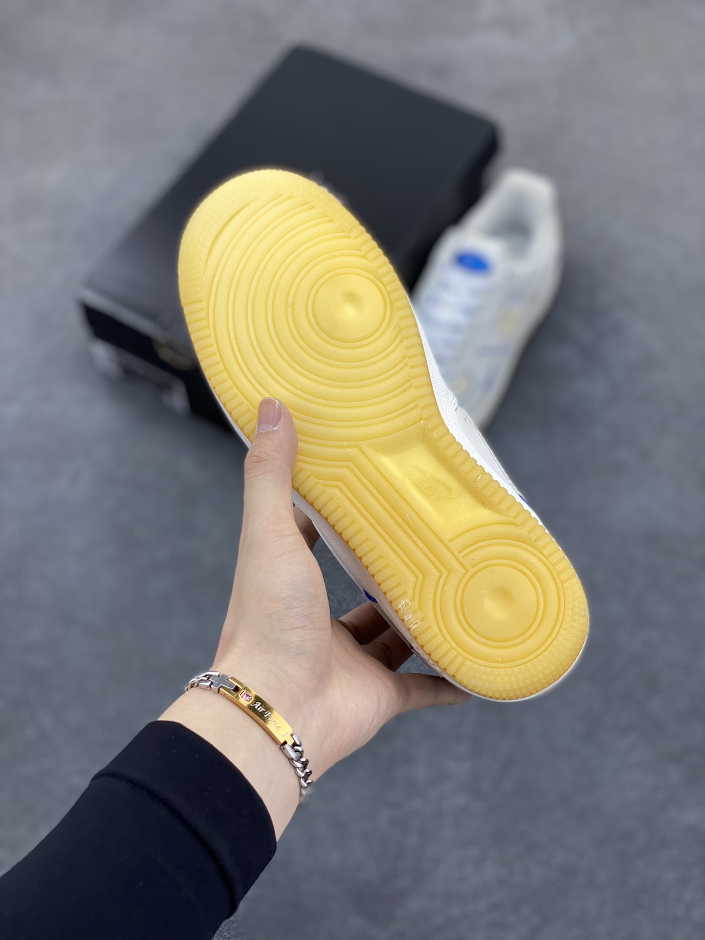 图片[5]-福利特价 Nike Air Force 1 Low 07 布鲁克林群岛白蓝 原楦头原纸板 打造纯正空军版型 专注外贸渠道 全掌内置蜂窝气垫 #原盒配件 原厂中底钢印、拉帮完美 货号：FB1839-111 尺码：36 36.5 37.5 38 38.5 39 40 40.5 41 42 42.5 43 44 44.5 45-选品中心