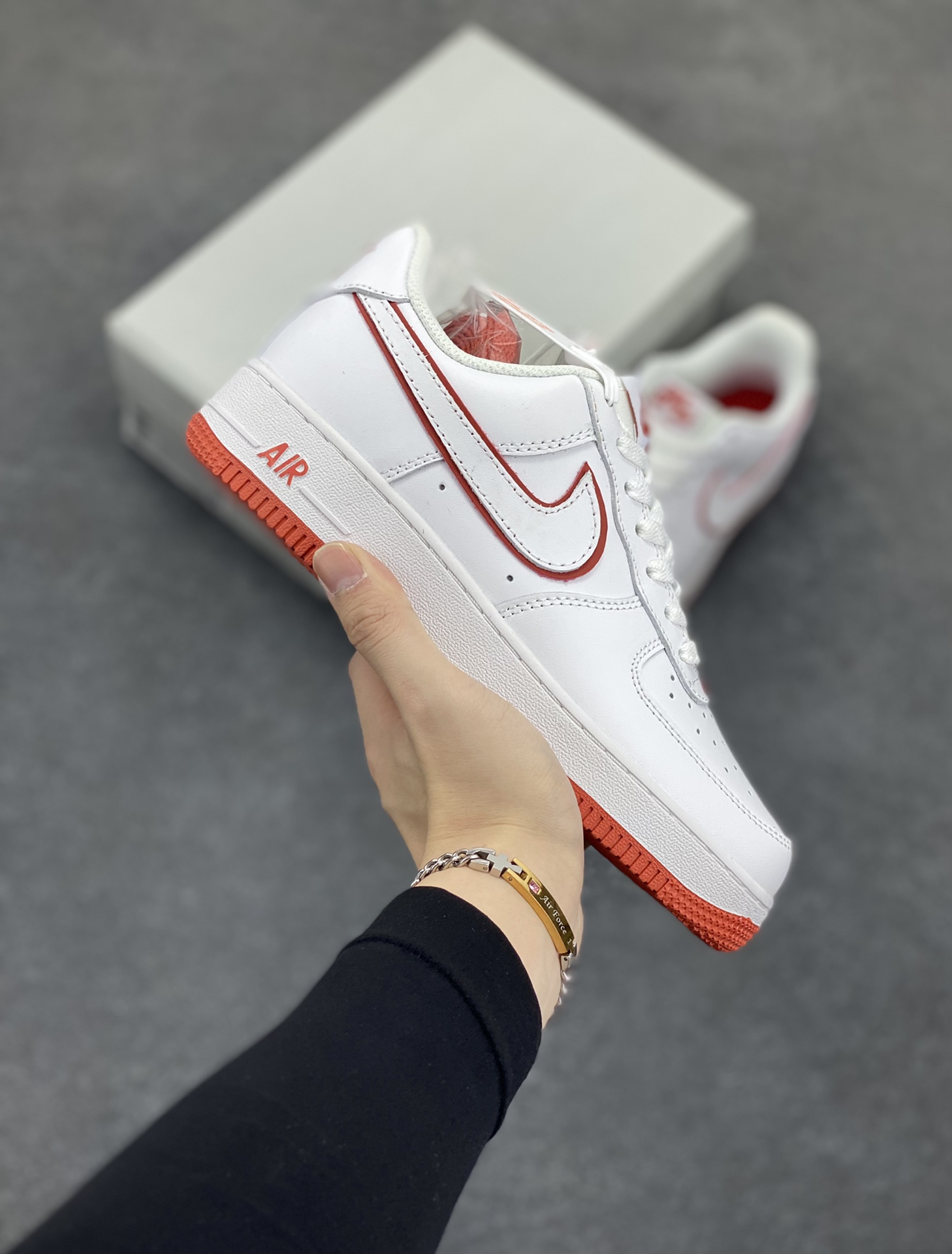 福利特价 Nike Air Force 1 Low 白橙边 空军一号低帮运动休闲板鞋 原楦头原纸板 打造纯正空军版型 专注外贸渠道 全掌内置蜂窝气垫 原盒配件 原厂中底钢印、拉帮完美 货号:DV0788-102 尺码:36 36.5 37.5 38 38.5 39 40 40.5 41 42 42.5 43 44 44.5 45-选品中心