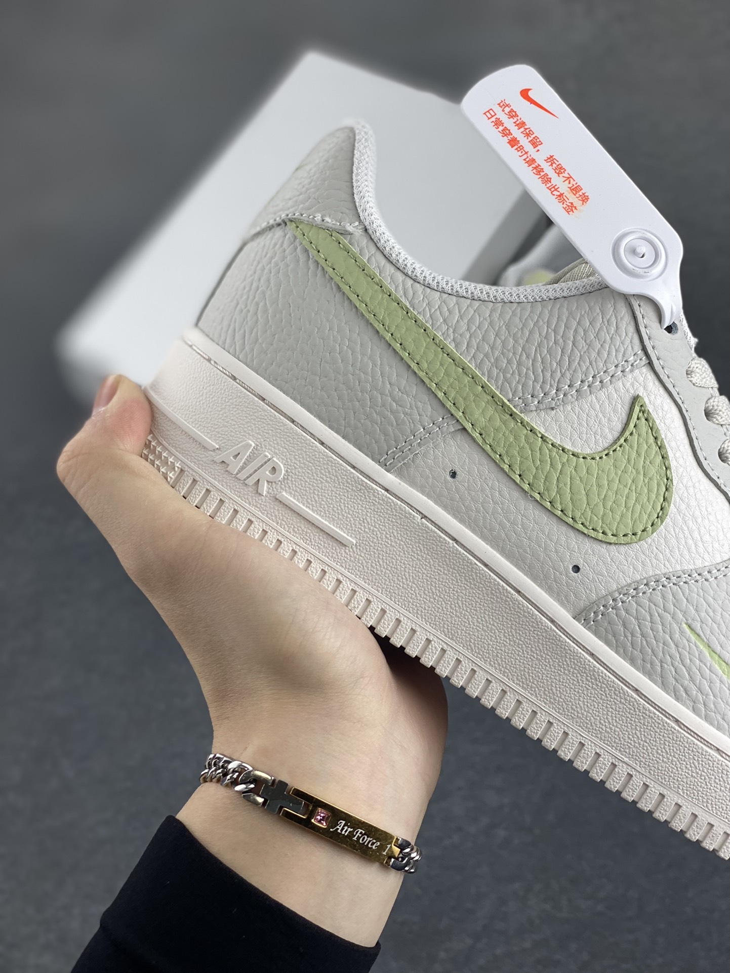 图片[6]-Air Force 1\’ 07 灰绿 原楦头原纸板 打造纯正空军版型 专注外贸渠道 全掌内置蜂窝气垫 #原盒配件 原厂中底钢印、拉帮完美 货号：IB3881-001 尺码：36 36.5 37.5 38 38.5 39 40 40.5 41 42 42.5 43 44 44.5 45-选品中心