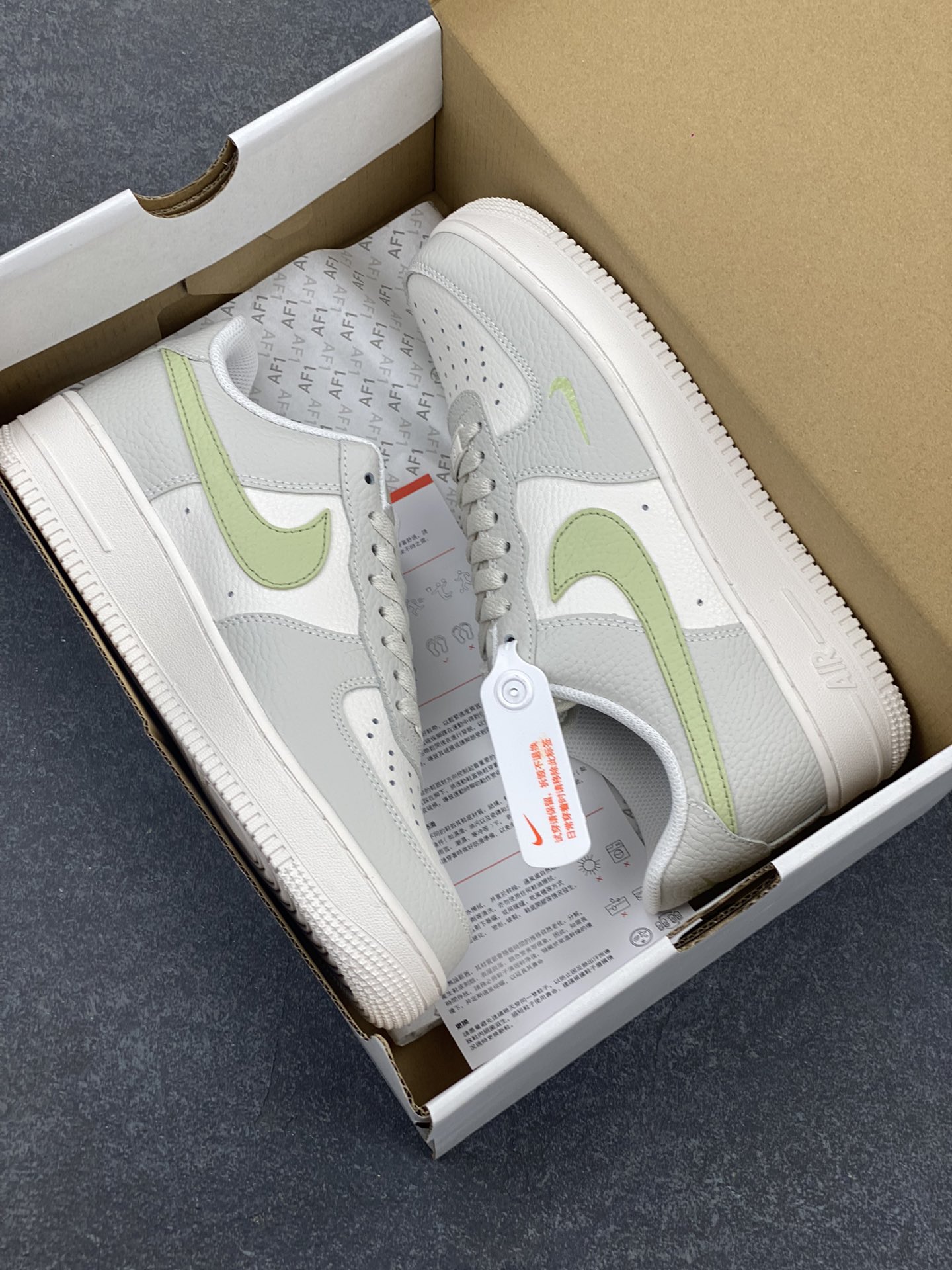 图片[9]-Air Force 1\’ 07 灰绿 原楦头原纸板 打造纯正空军版型 专注外贸渠道 全掌内置蜂窝气垫 #原盒配件 原厂中底钢印、拉帮完美 货号：IB3881-001 尺码：36 36.5 37.5 38 38.5 39 40 40.5 41 42 42.5 43 44 44.5 45-选品中心