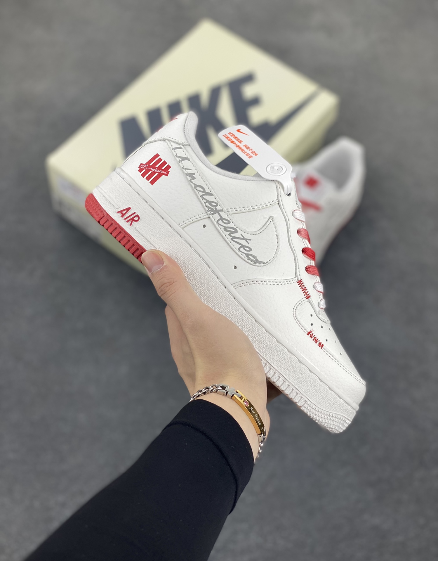 NIke Air Force 1 \'07 Low “UN联名”空军一号 低帮 运动鞋 休闲鞋 折边针车 工艺难度大 原楦头原纸板 原装鞋盒 定制五金配件 内置全掌气垫 原厂鞋底 货号：DQ6628-153 尺码：36 36.5 37.5 38 38.5 39 40 40.5 41 42 42.5 43 44 44.5 45-选品中心