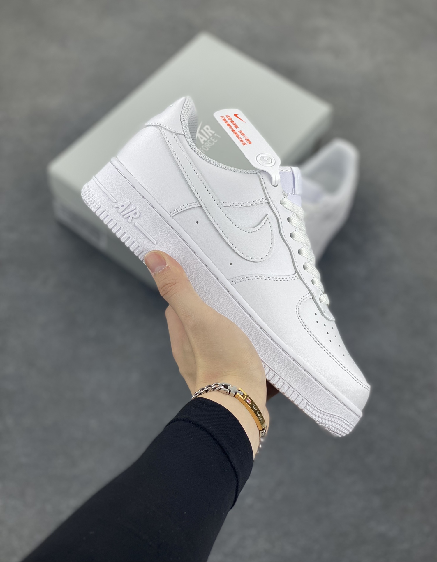 福利特价 ❗️ Nk Air Force 1 空军全白 纯白色 客供模具、打造最完美空军鞋型 卖了上万双好评无数,欢迎对比 货号:CW2288-111 尺码:36 36.5 37.5 38 38.5 39 40 40.5 41 42 42.5 43 44 44.5 45 46 47-选品中心