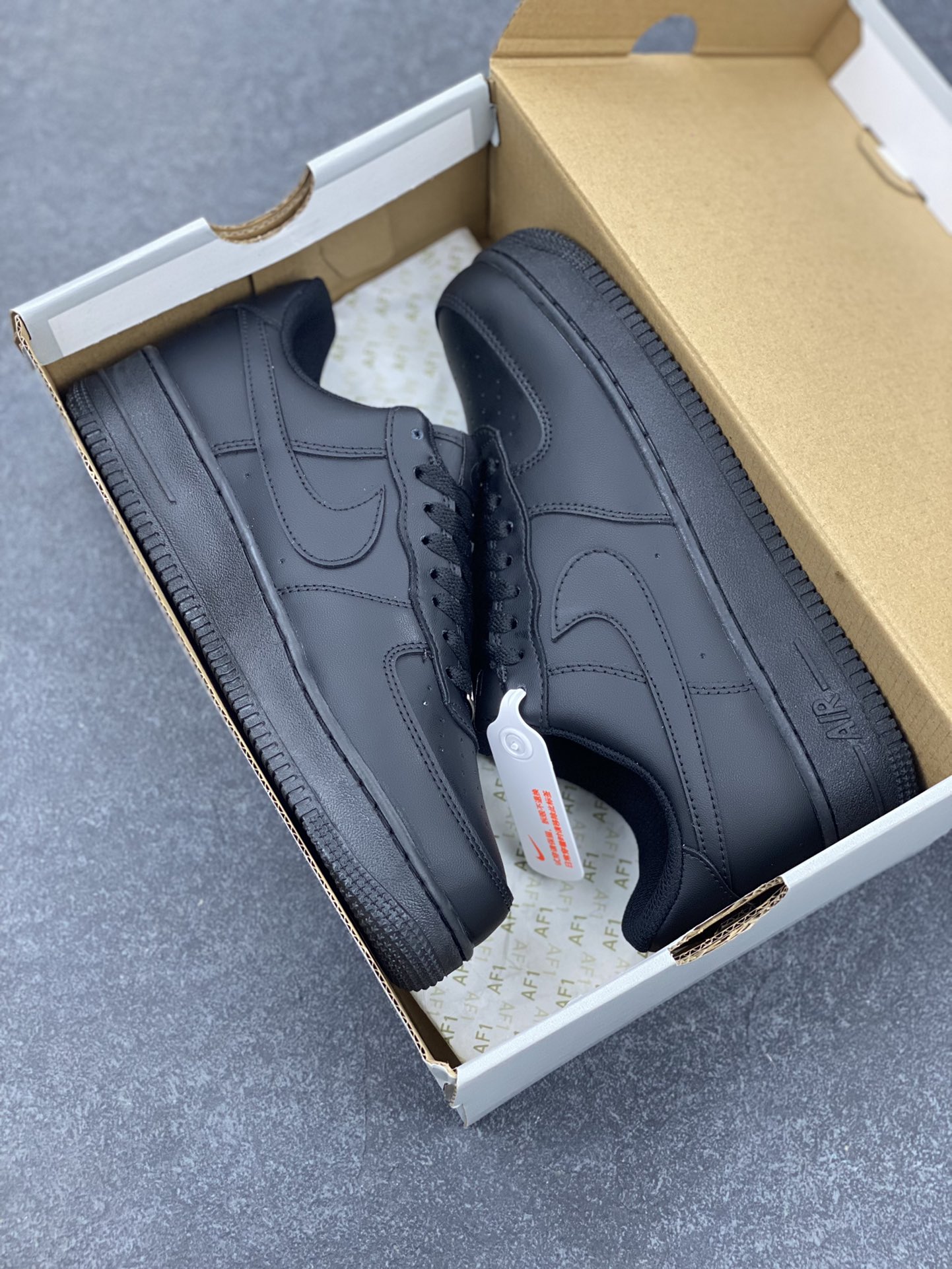 图片[9]-福利特价 ❗️ Nk Air Force 1 空军全黑 纯黑色 客供模具、打造最完美空军鞋型 卖了上万双好评无数，欢迎对比 货号：CW2288-001 尺码：36 36.5 37.5 38 38.5 39 40 40.5 41 42 42.5 43 44 44.5 45 46-选品中心