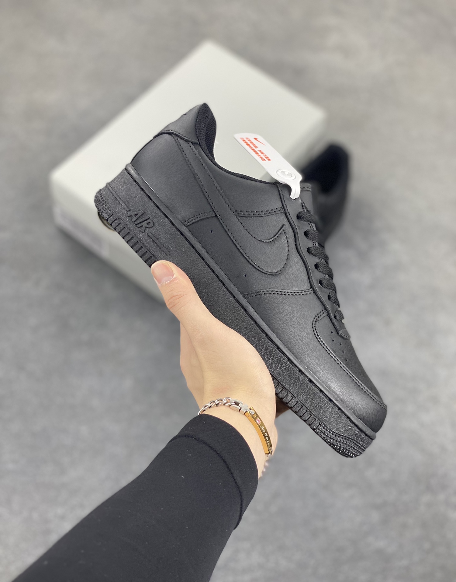 福利特价 ❗️ Nk Air Force 1 空军全黑 纯黑色 客供模具、打造最完美空军鞋型 卖了上万双好评无数,欢迎对比 货号:CW2288-001 尺码:36 36.5 37.5 38 38.5 39 40 40.5 41 42 42.5 43 44 44.5 45 46-选品中心