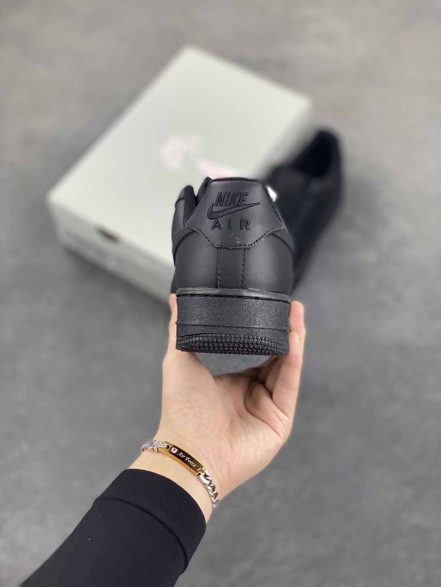 图片[4]-福利特价 ❗️ Nk Air Force 1 空军全黑 纯黑色 客供模具、打造最完美空军鞋型 卖了上万双好评无数，欢迎对比 货号：CW2288-001 尺码：36 36.5 37.5 38 38.5 39 40 40.5 41 42 42.5 43 44 44.5 45 46-选品中心