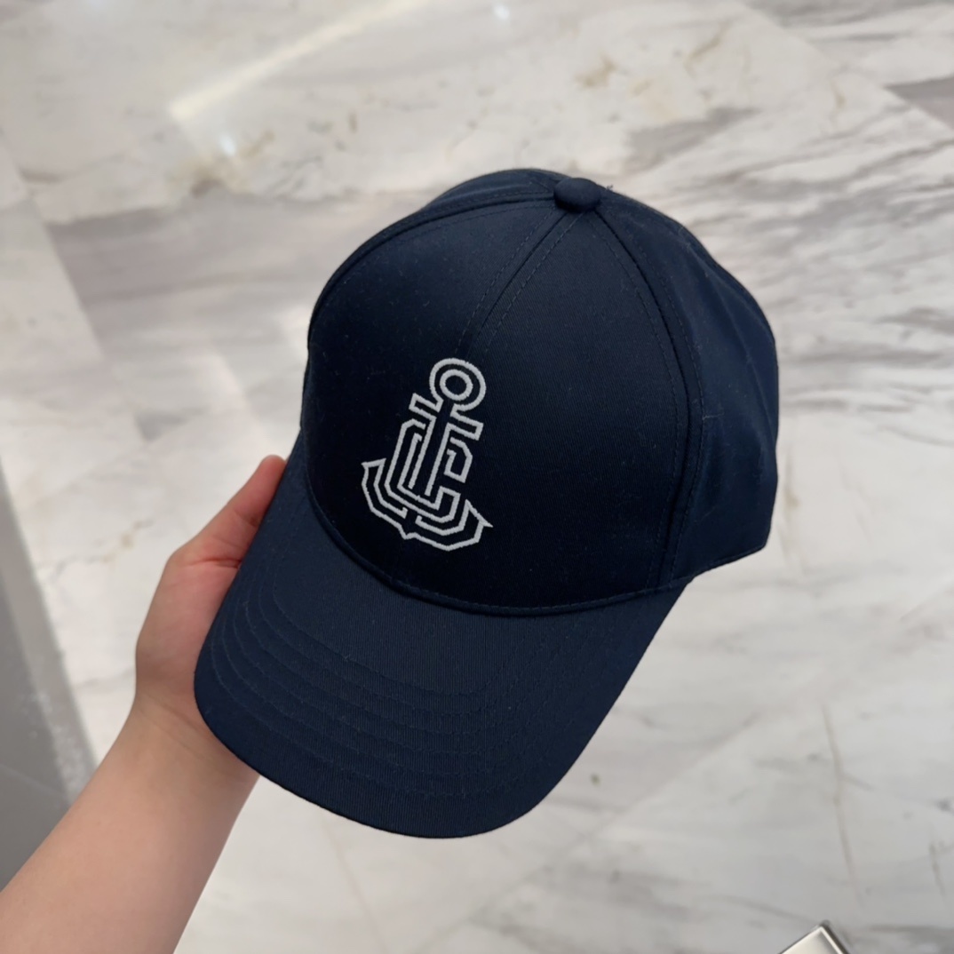 CELIN*·赛琳ss新款凯旋门绣花棒球帽🧢帽型完全按照定做。凯旋门图案章仔区别市面版本,大小及圈圈