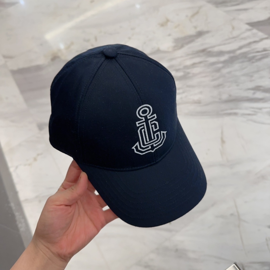 CELIN*·赛琳ss新款凯旋门绣花棒球帽🧢帽型完全按照定做。凯旋门图案章仔区别市面版本,大小及圈圈